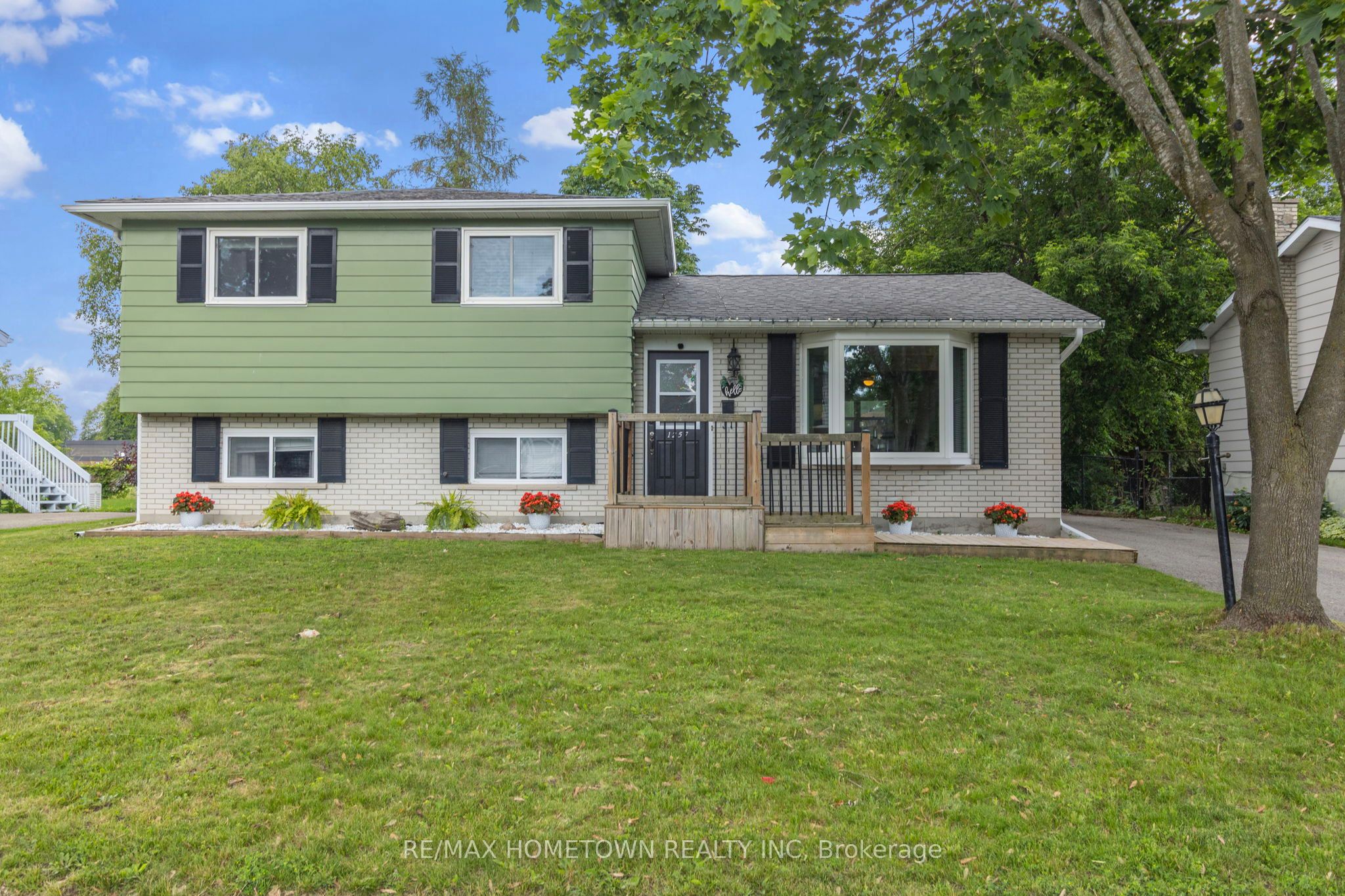 1257 Peden Boulevard, Brockville, ON K6V 3K5