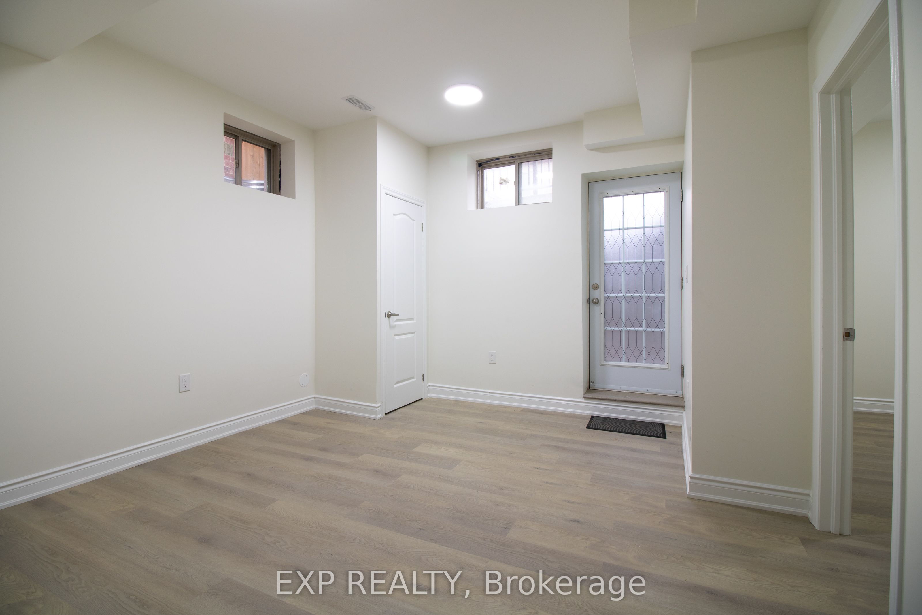 55 William Dunlop Street Lower, Kitchener, ON N2R 0N8 photo 3