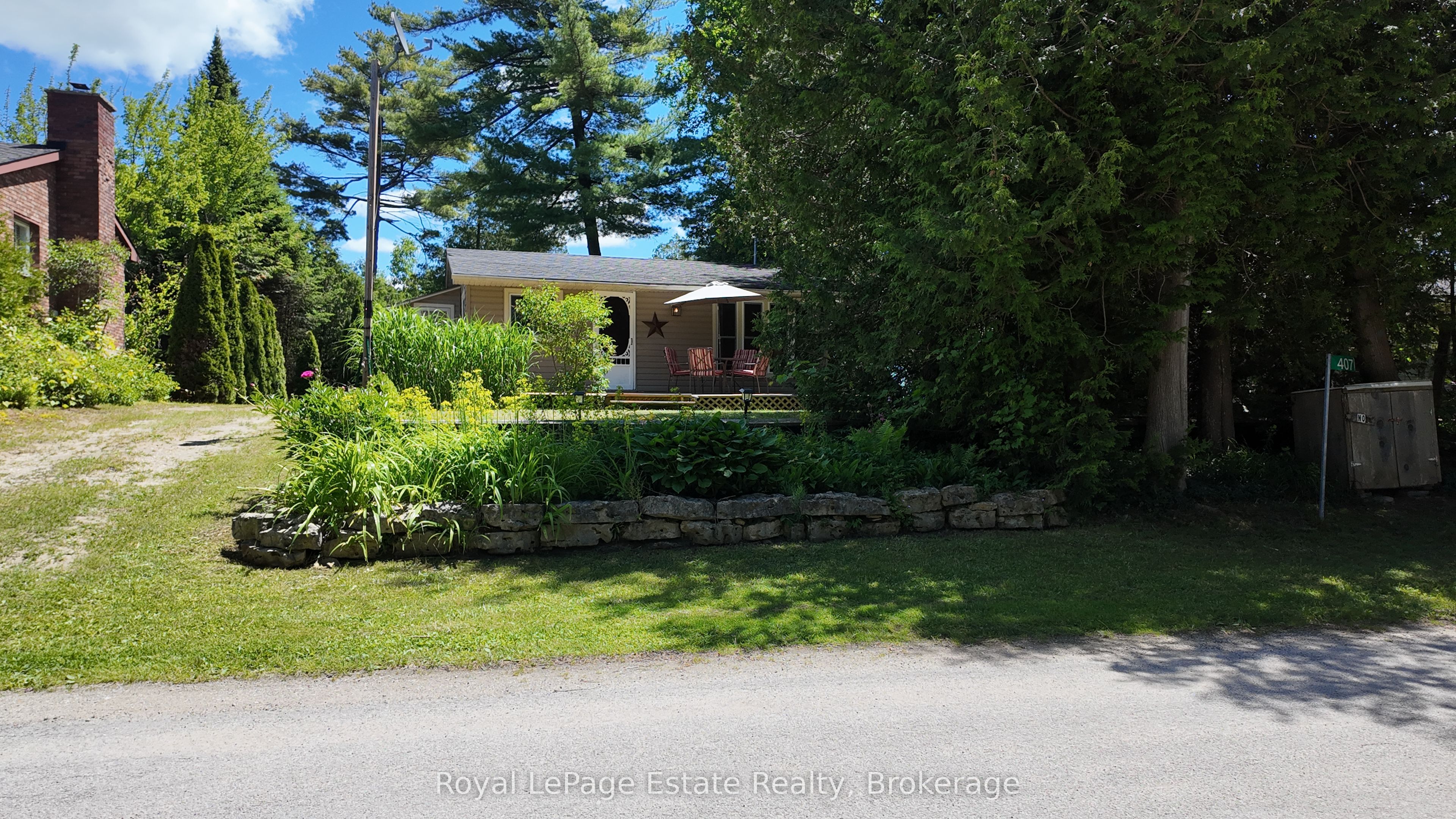 407 Third Avenue N, South Bruce Peninsula, ON N0H 2G0 photo 4