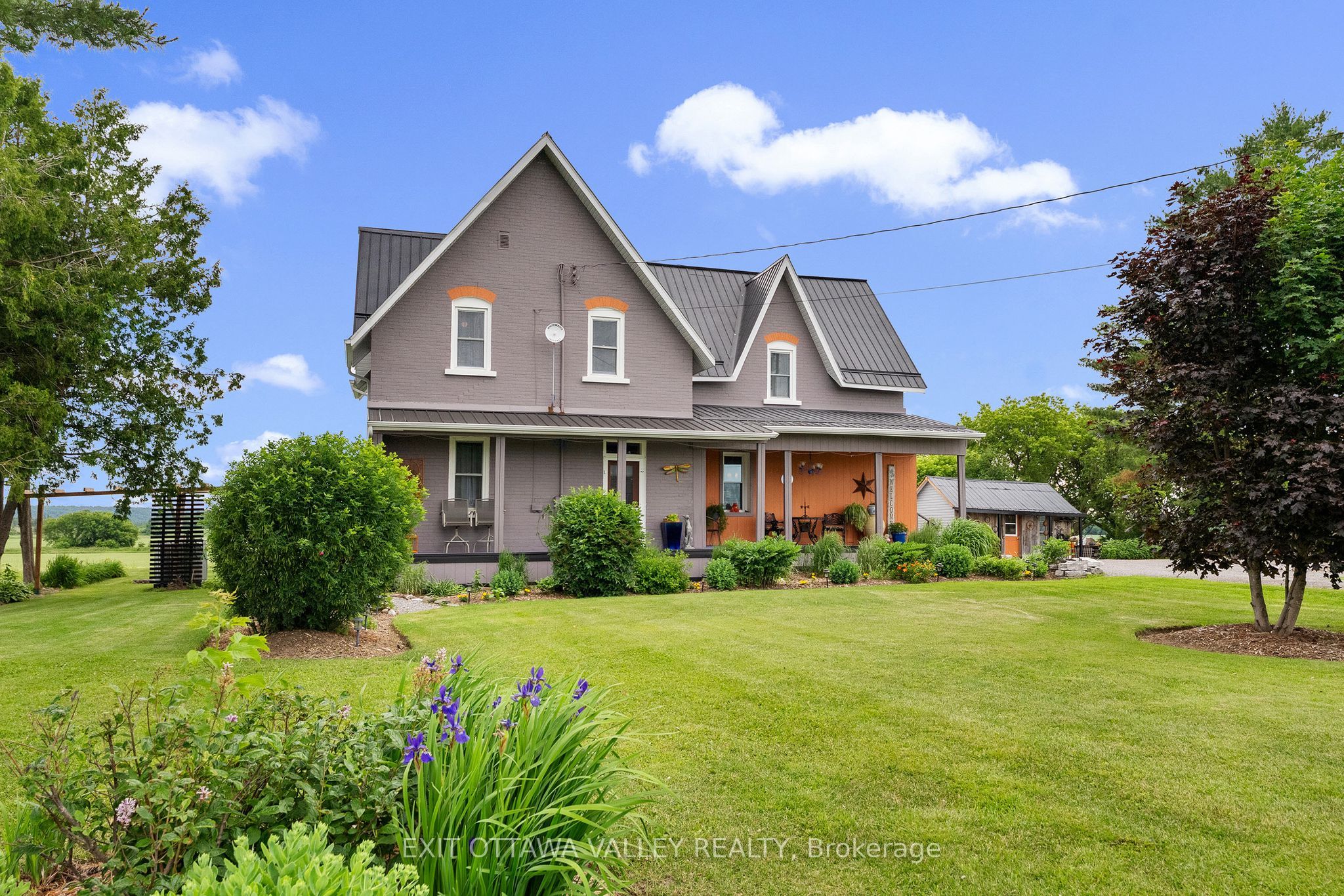 1922 Kerr Line Road, Whitewater Region, ON K0J 1V0 photo 4