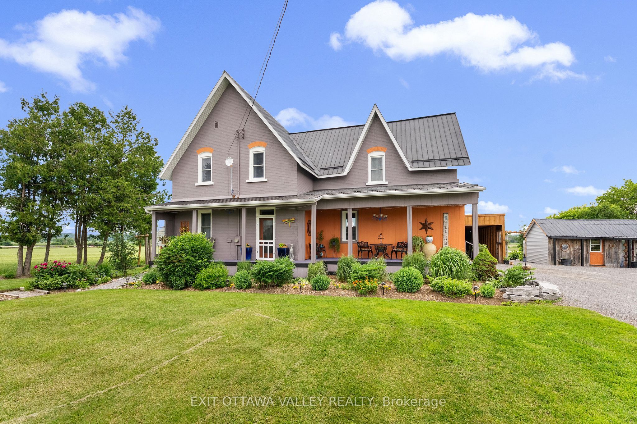 1922 Kerr Line Road, Whitewater Region, ON K0J 1V0 photo 5