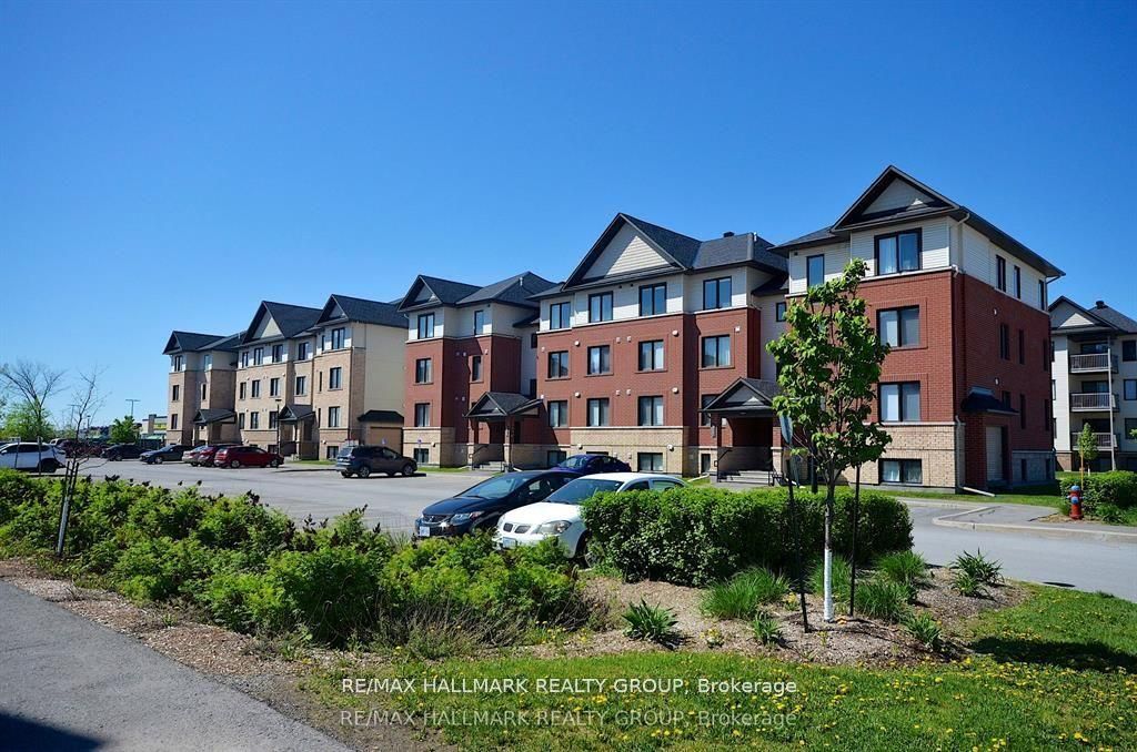 205 BLUESTONE Private 2, Orleans - Cumberland and Area, ON K4A 0X7
