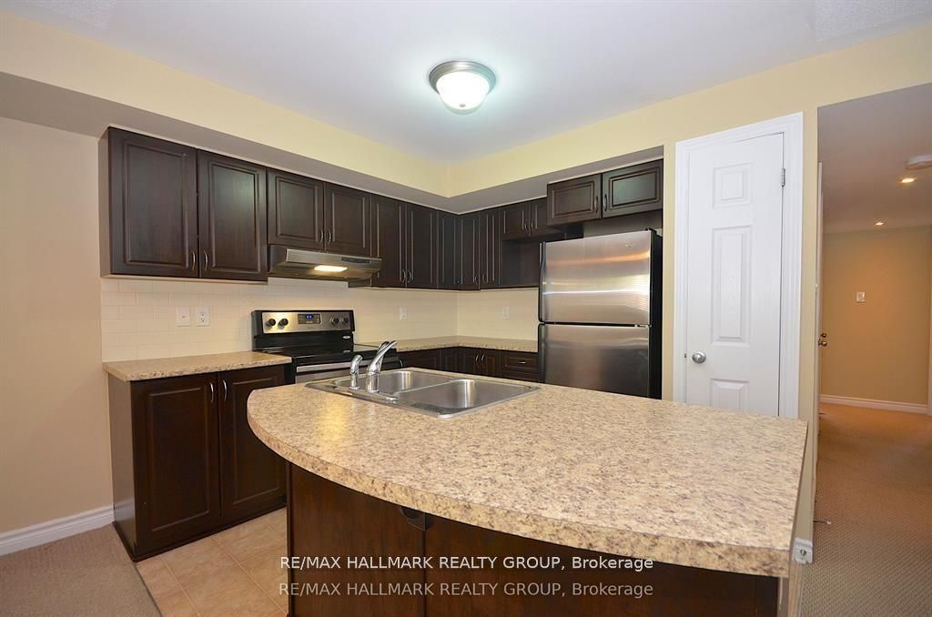 205 BLUESTONE Private 2, Orleans - Cumberland and Area, ON K4A 0X7 photo 4
