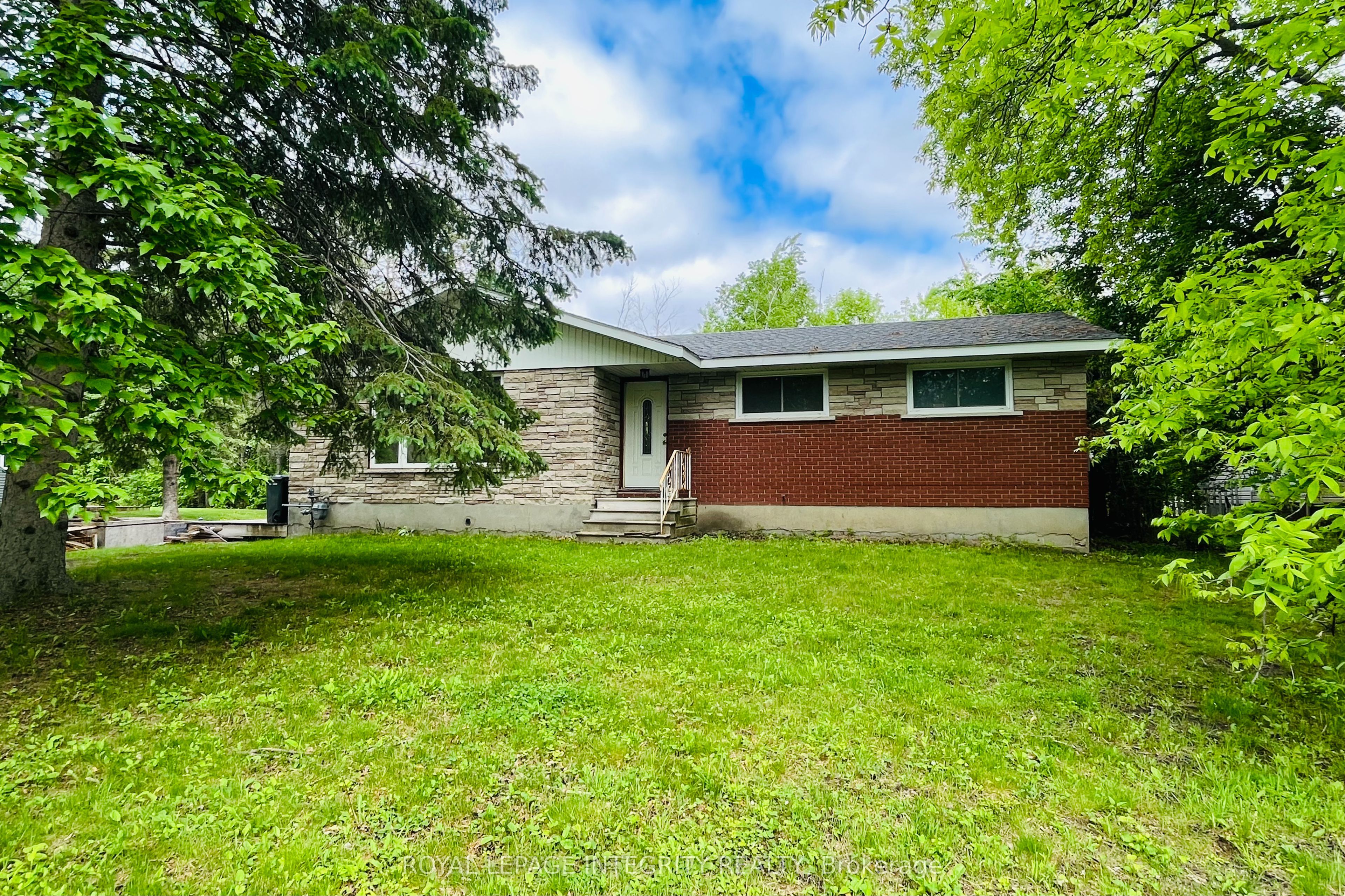 6330 Rothbourne Road, Carp - Huntley Ward, ON K0A 1L0 photo 3