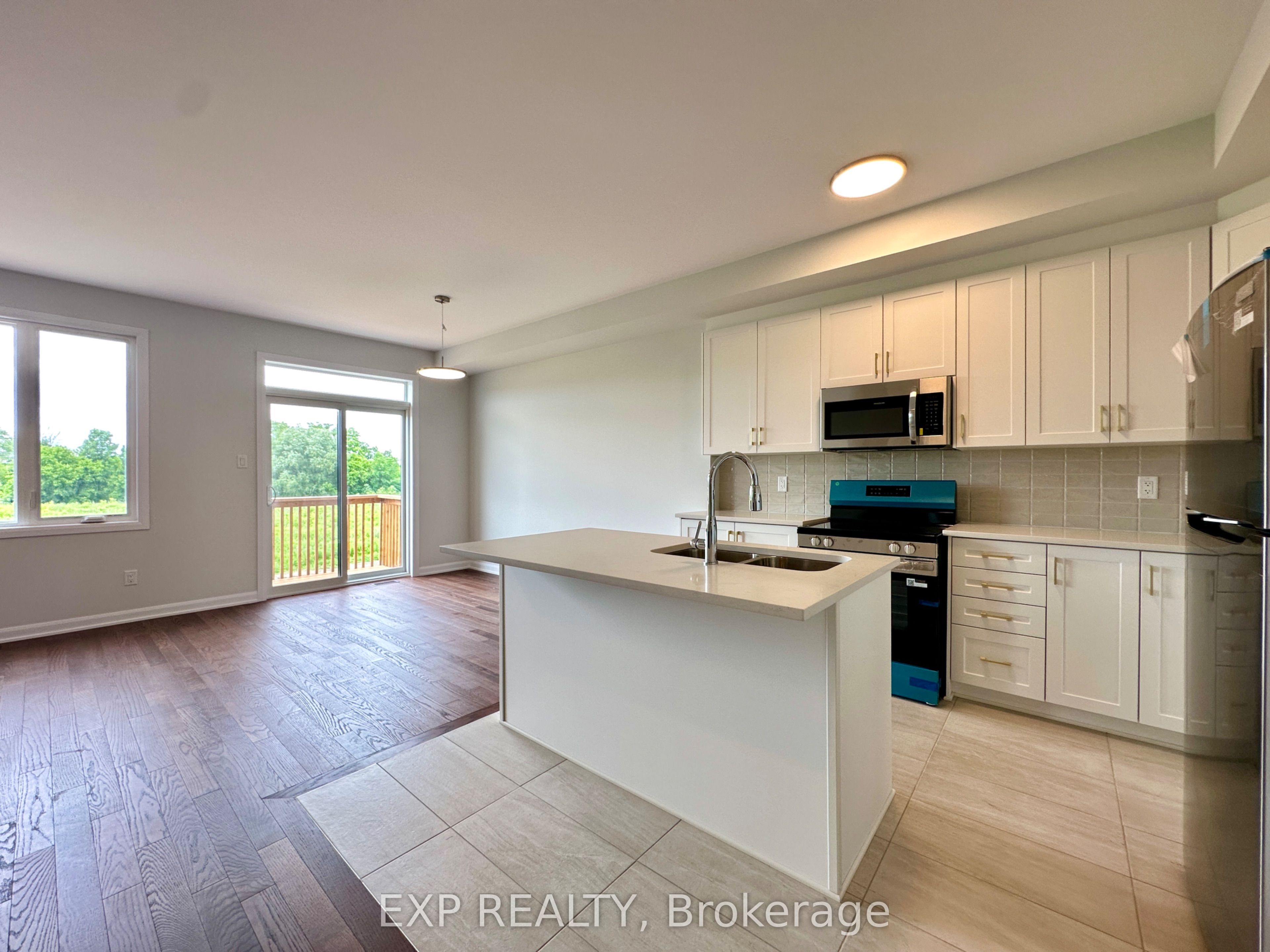 257 Bankside Way, Barrhaven, ON K2J 7M9 photo 2