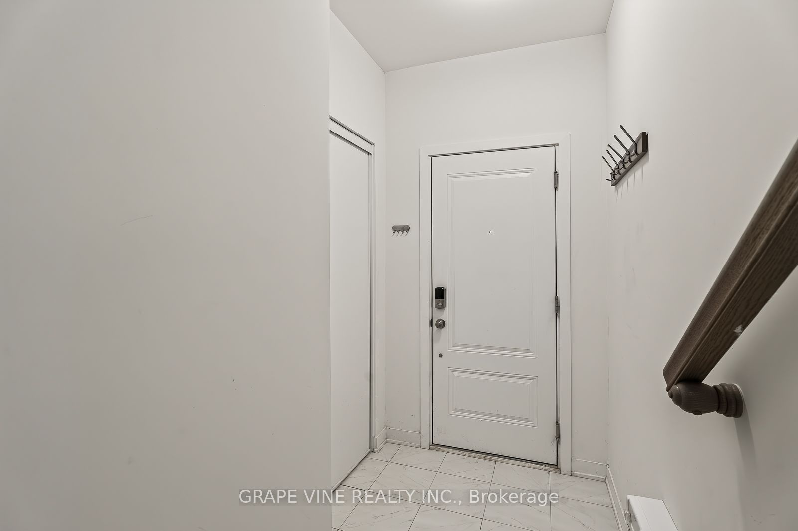 369 Olivenite Private, Barrhaven, ON K2J 7J5 photo 5