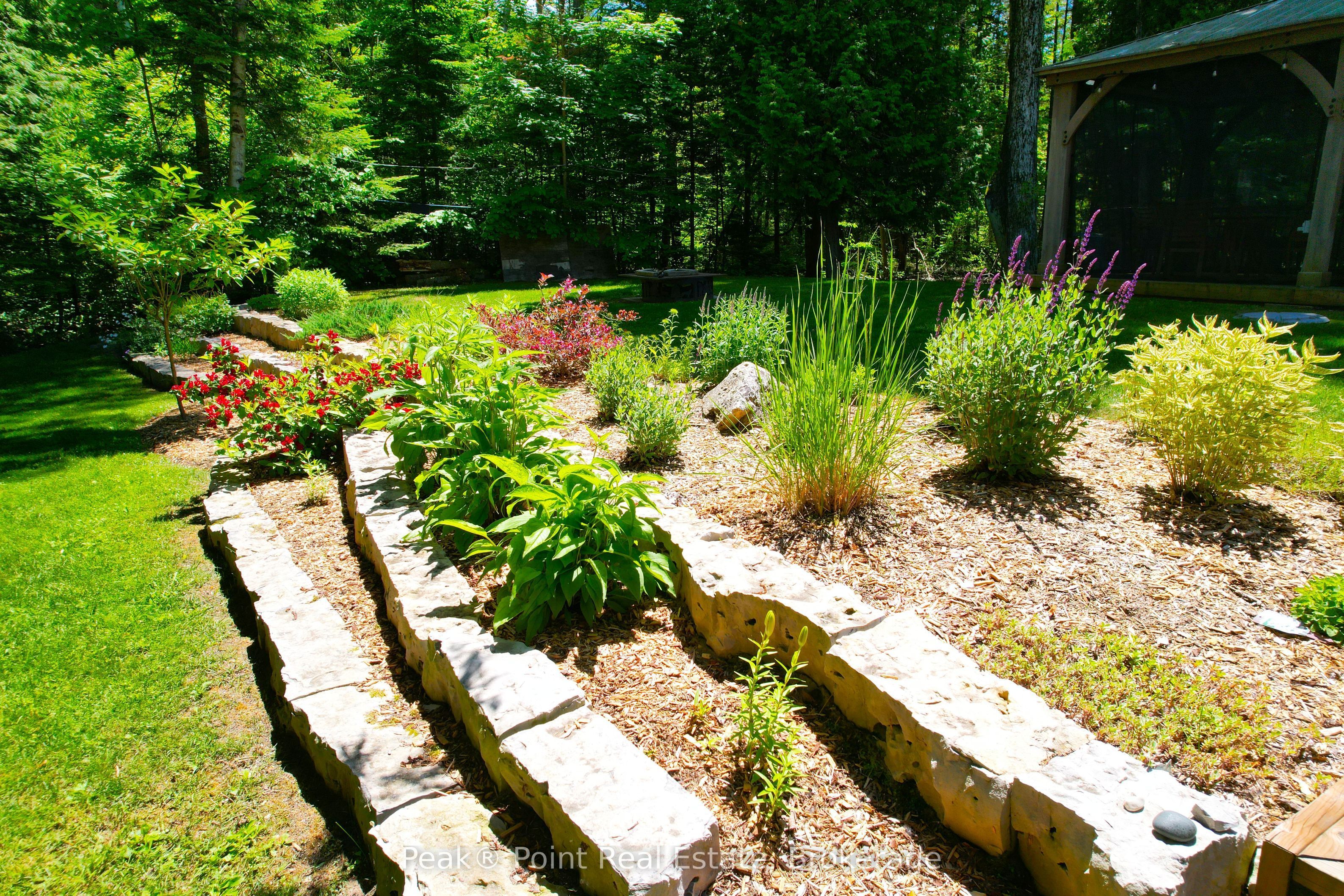 6 KAHGEE Street, Native Leased Lands, ON N0H 2G0 photo 4