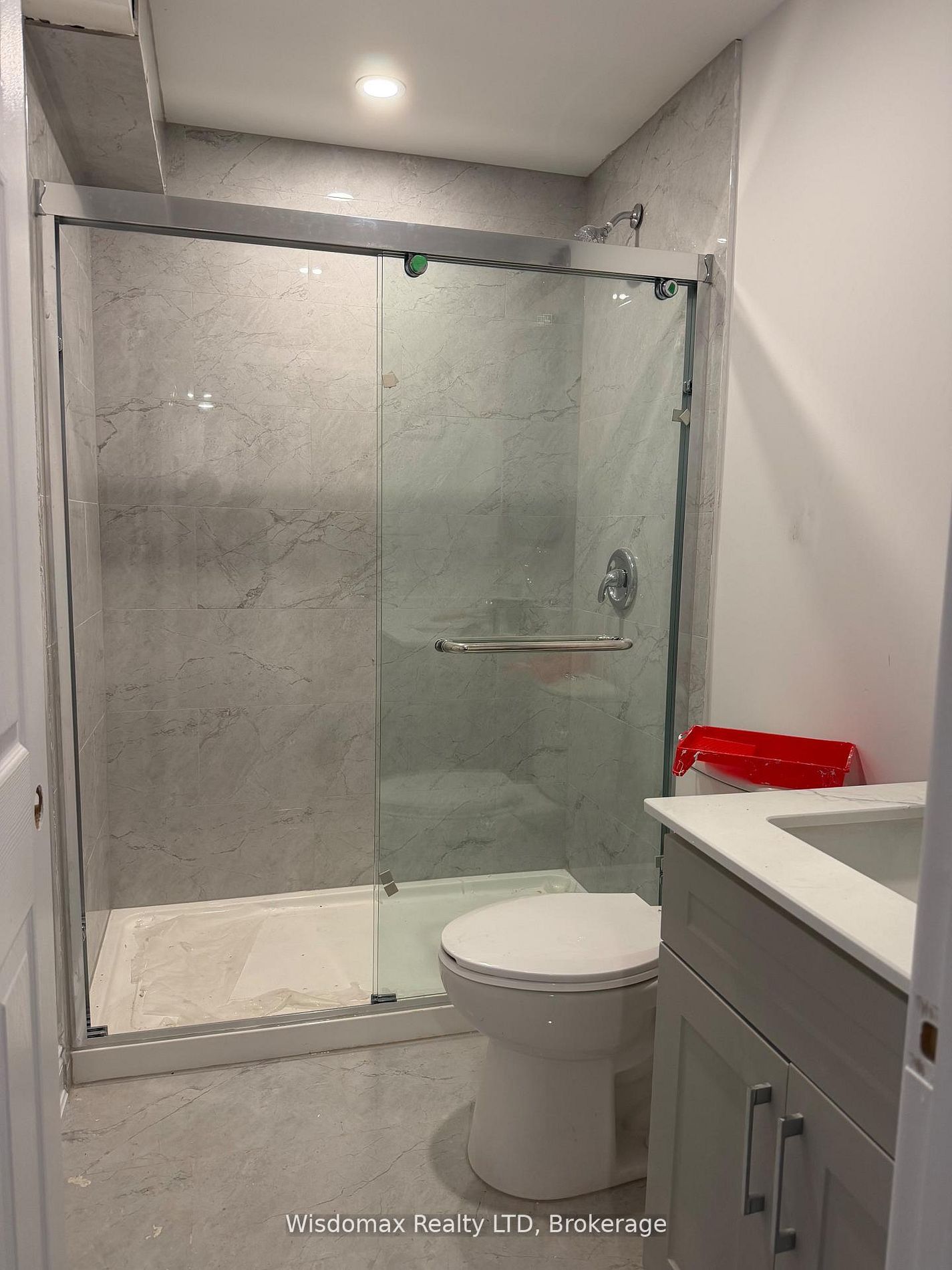 8429 KELSEY Crescent basement unit, Niagara Falls, ON L2H 0E6 photo 3