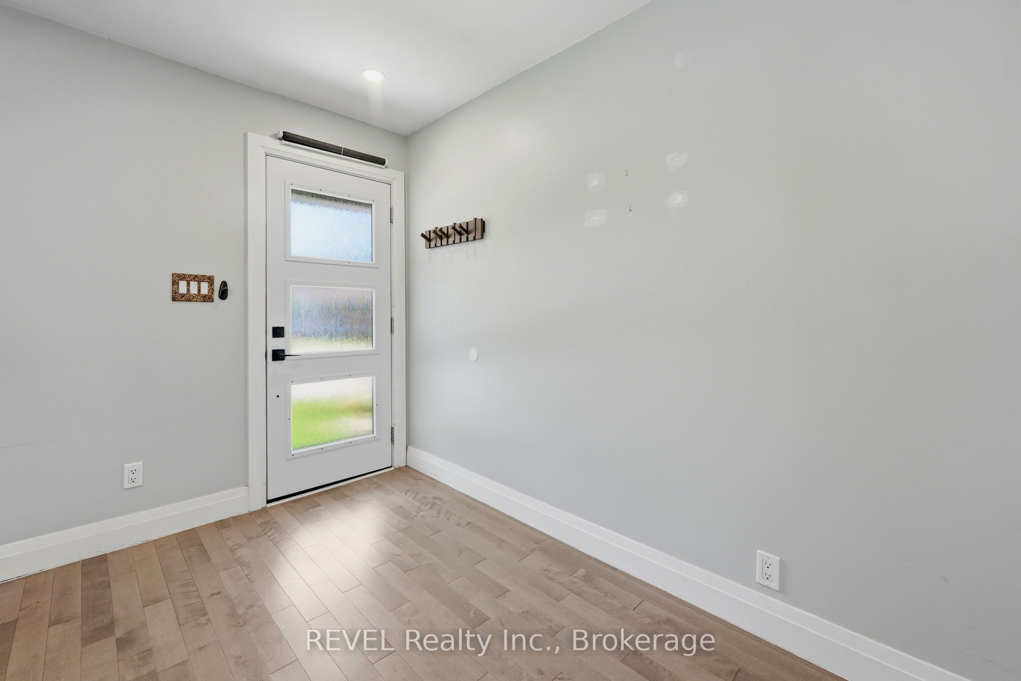 9 McNaughton Road, Welland, ON L3B 2R4 photo 4