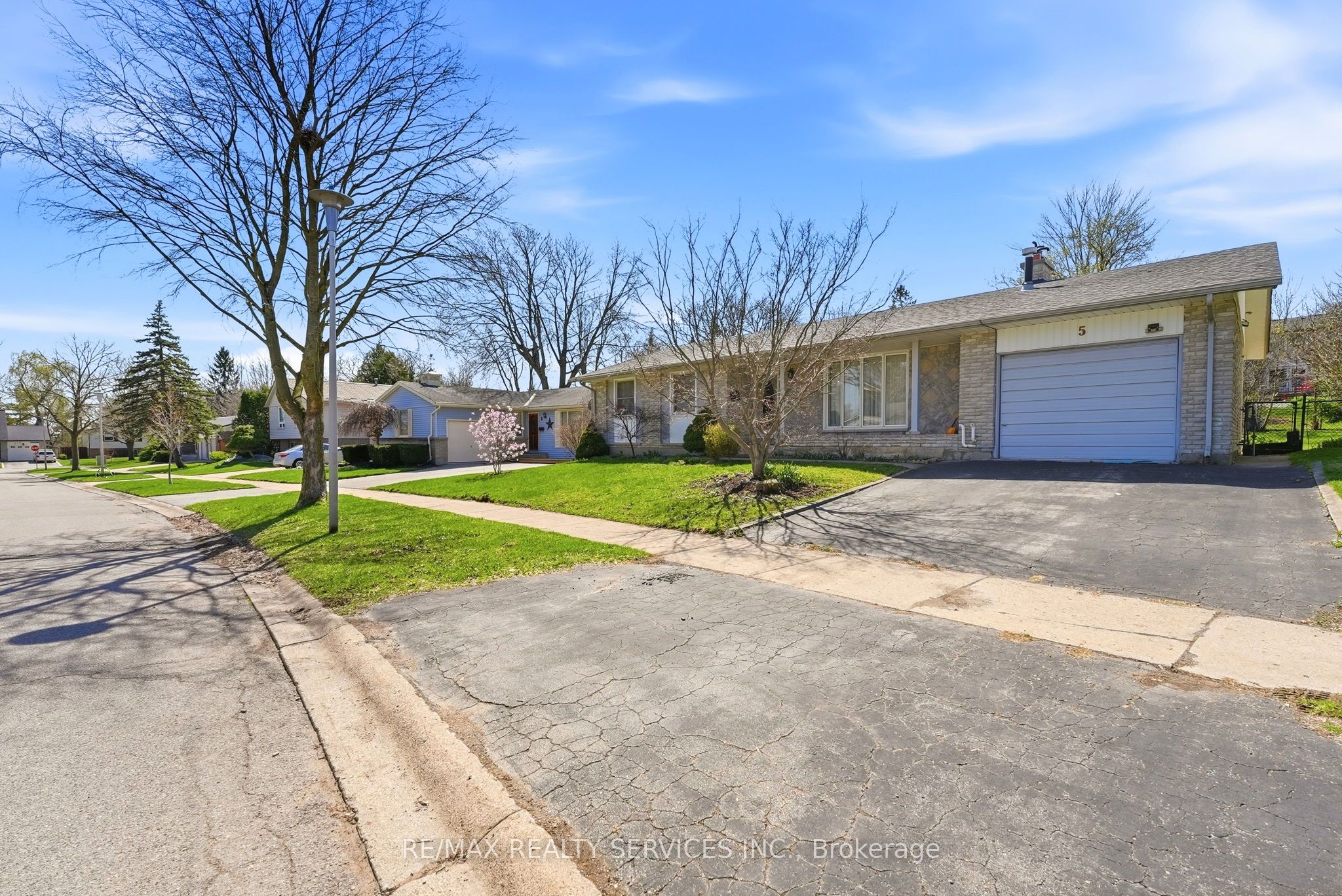 5 Chaucer Road, London South, ON N6K 1V2 photo 2