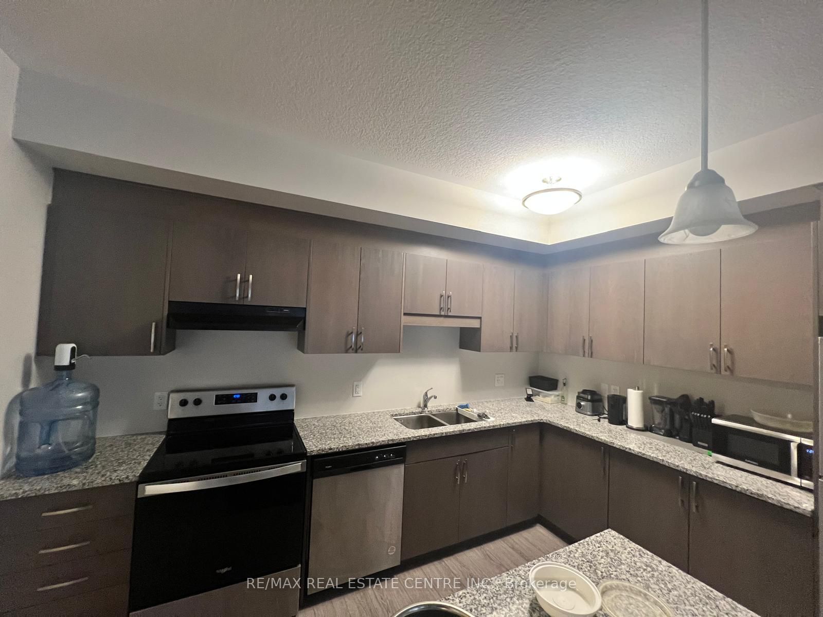 261 Woodbine Ave Avenue A72, Kitchener, ON N2R 0S7 photo 2