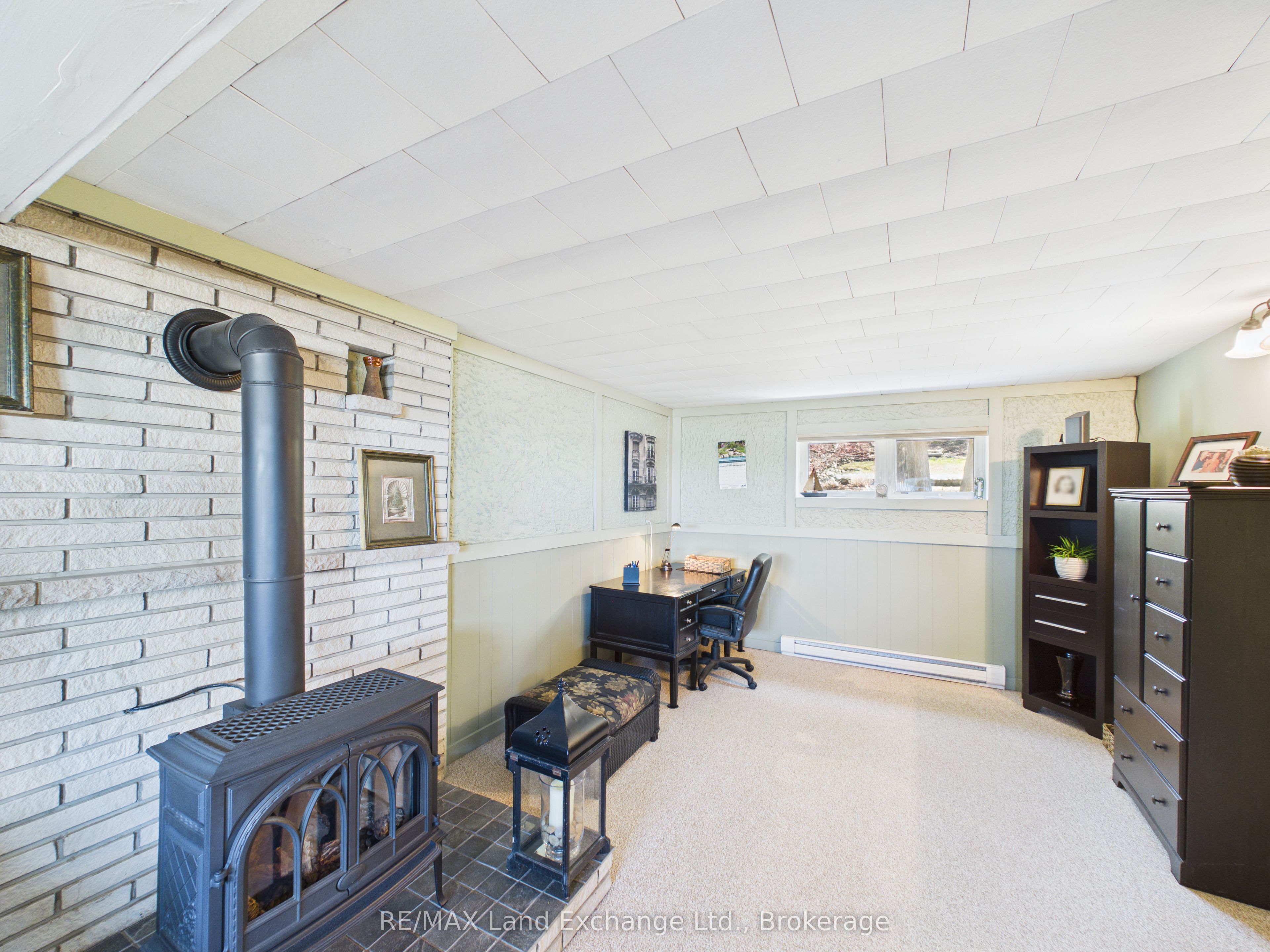 28 Penetangore Row S, Huron-Kinloss, ON N2Z 2N7 photo 2