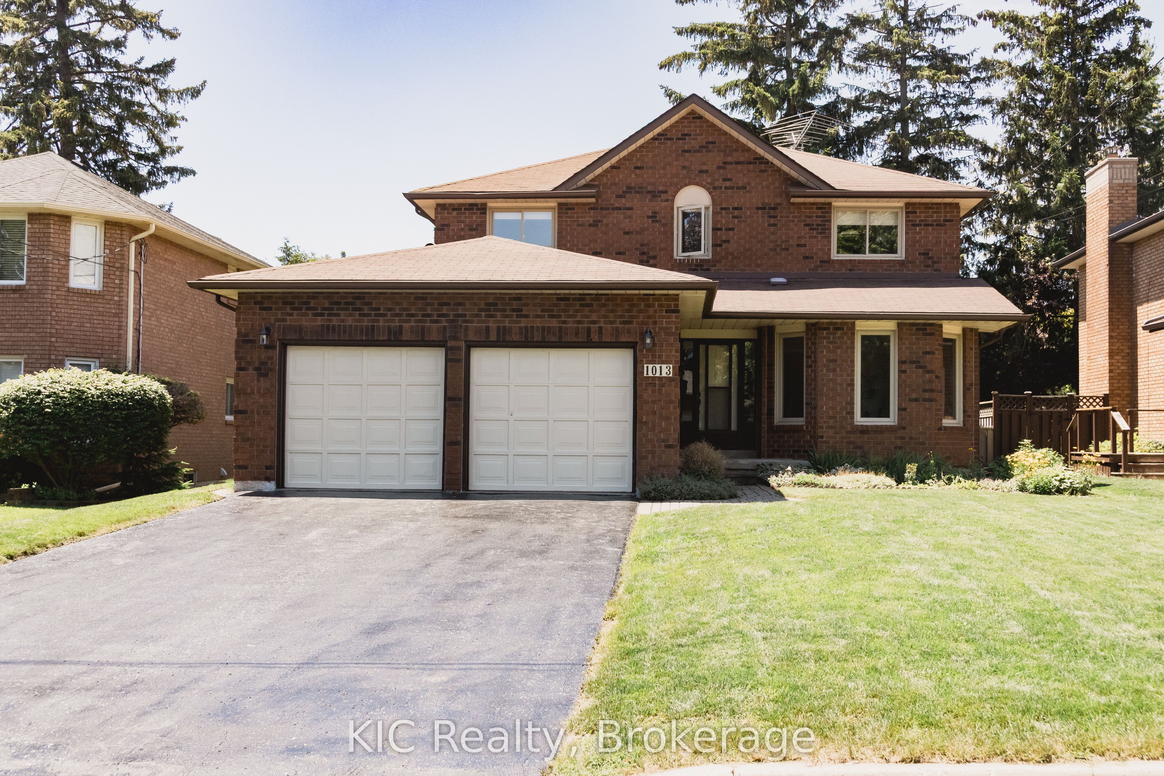 1013 Booth Street, Cobourg, ON K9A 5G4