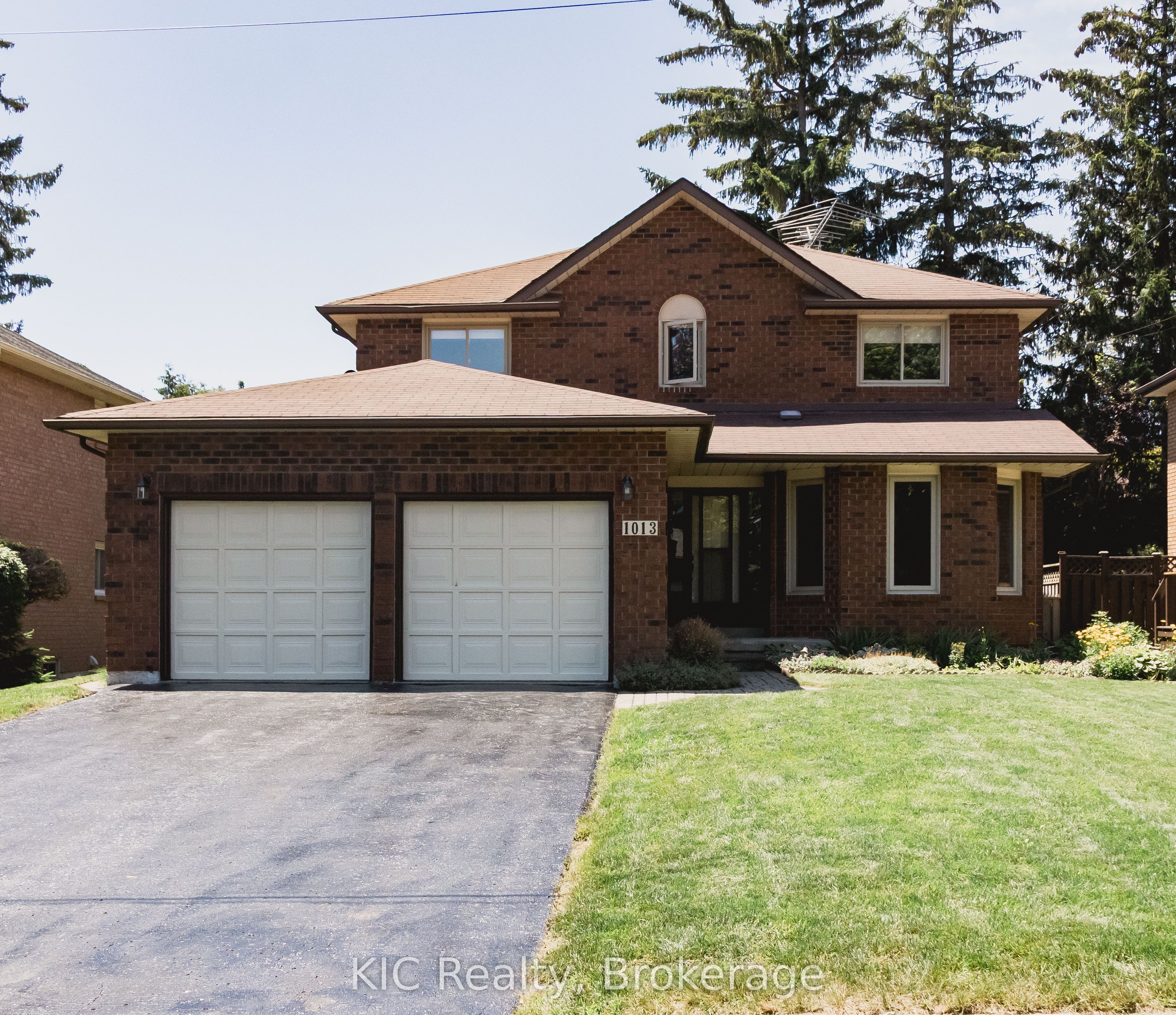 1013 Booth Street, Cobourg, ON K9A 5G4 photo 3