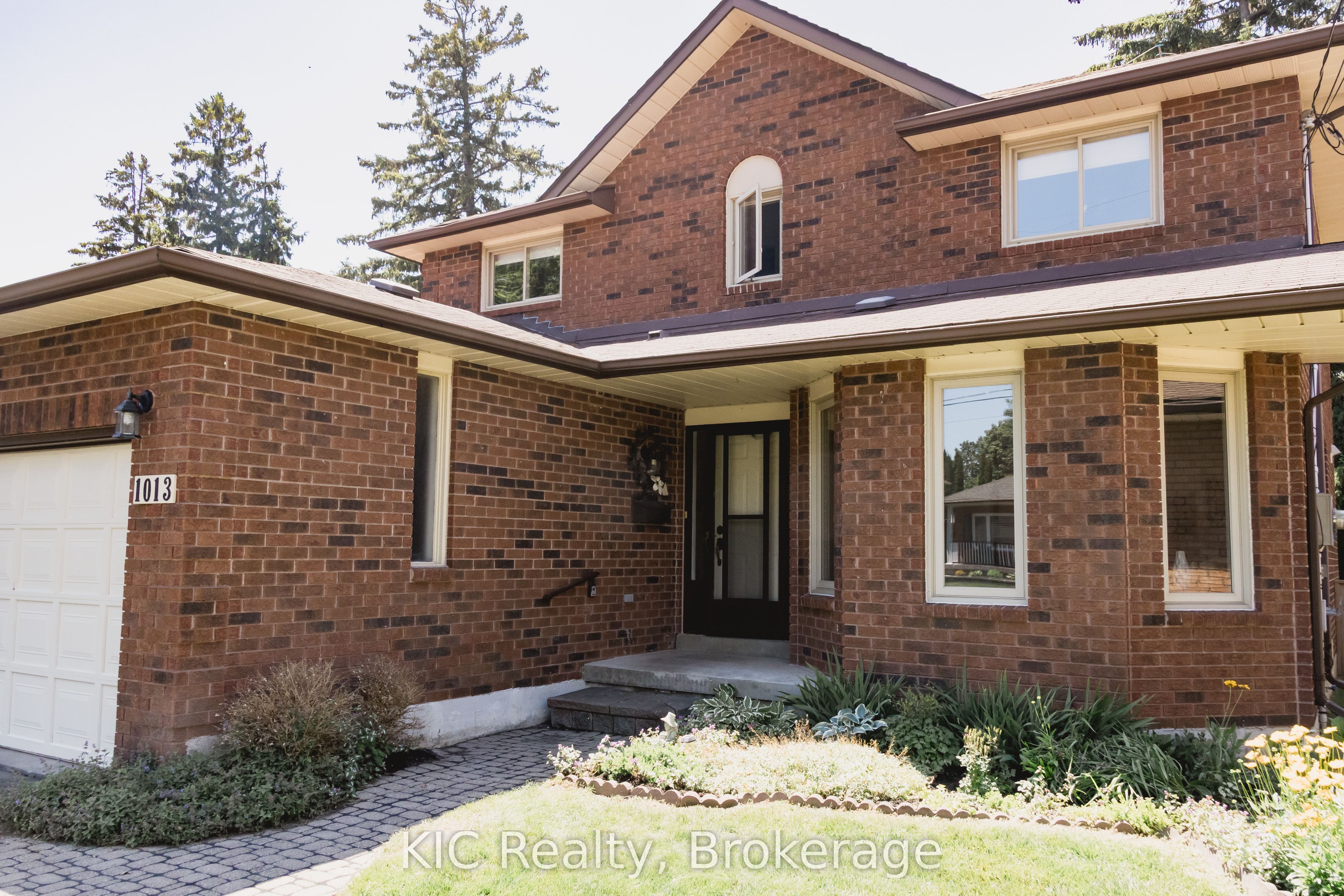 1013 Booth Street, Cobourg, ON K9A 5G4 photo 5