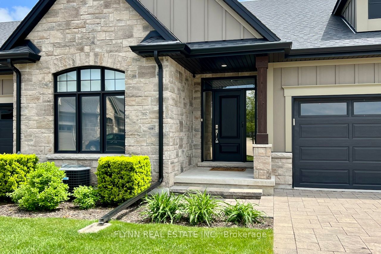 32 Ridgeview Crescent, Niagara-on-the-Lake, ON L0S 1J1 photo 2
