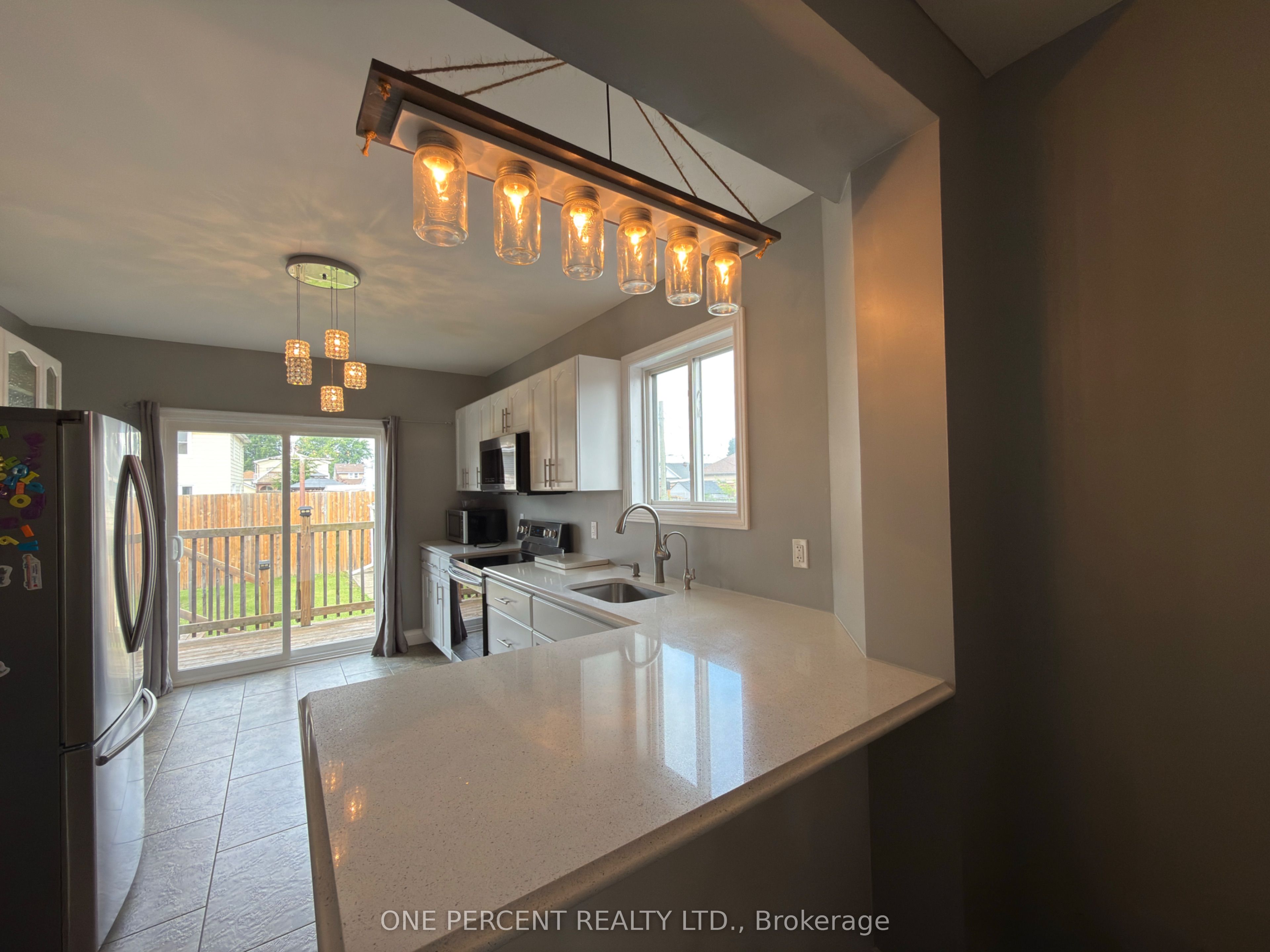 9 Lyons Avenue, Welland, ON L3B 1L8 photo 4
