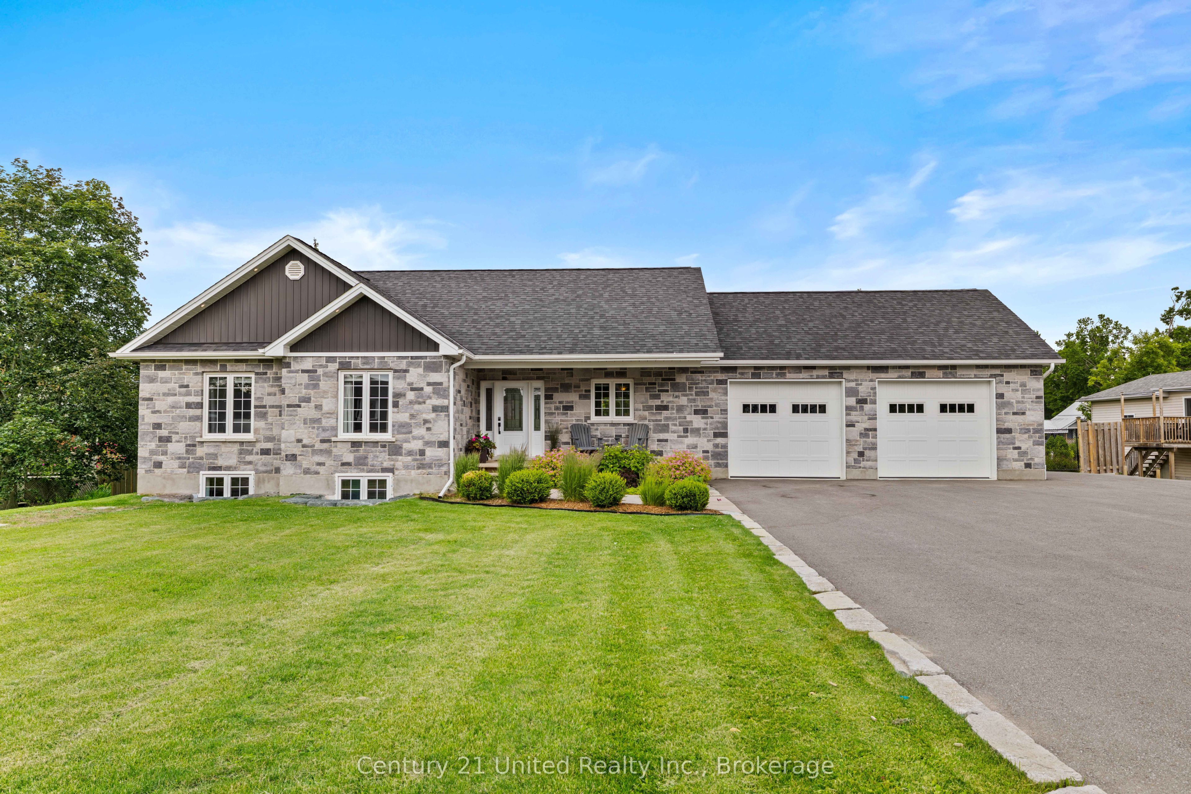 929 Mount Pleasant Road, Cavan Monaghan, ON L0A 1C0
