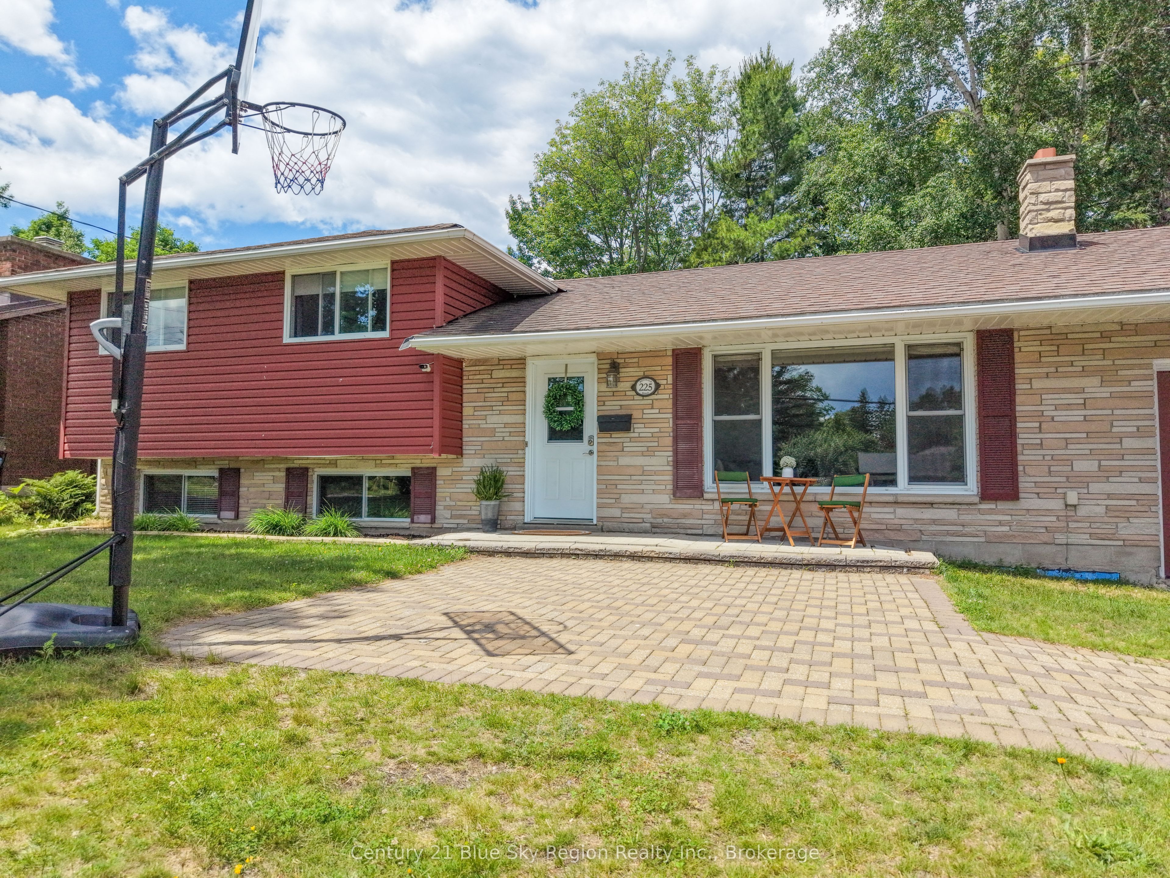 225 Reginald Road, North Bay, ON P1A 3B3 photo 4