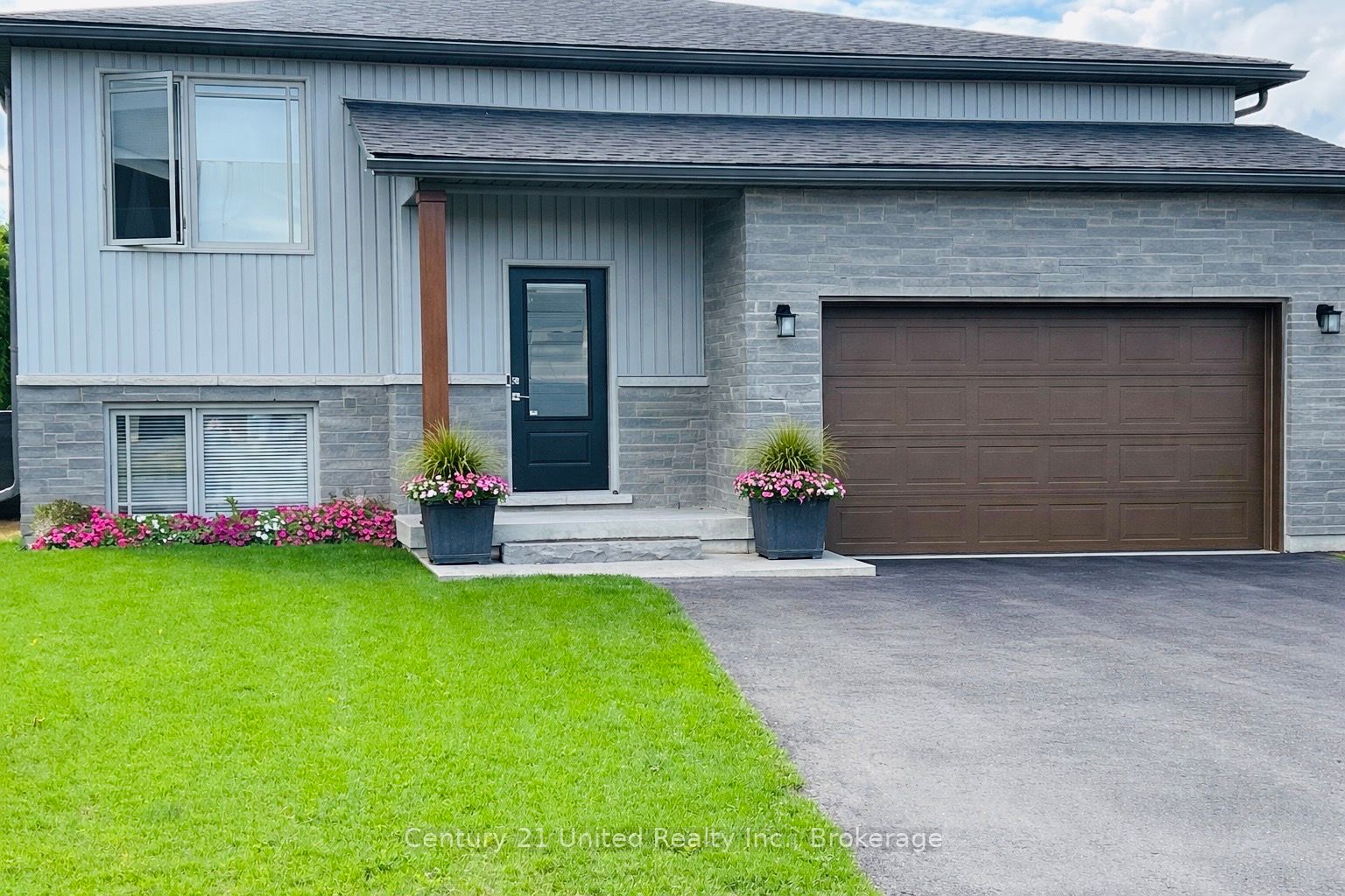 109 Meagan Lane, Quinte West, ON K0K 2C0 photo 2