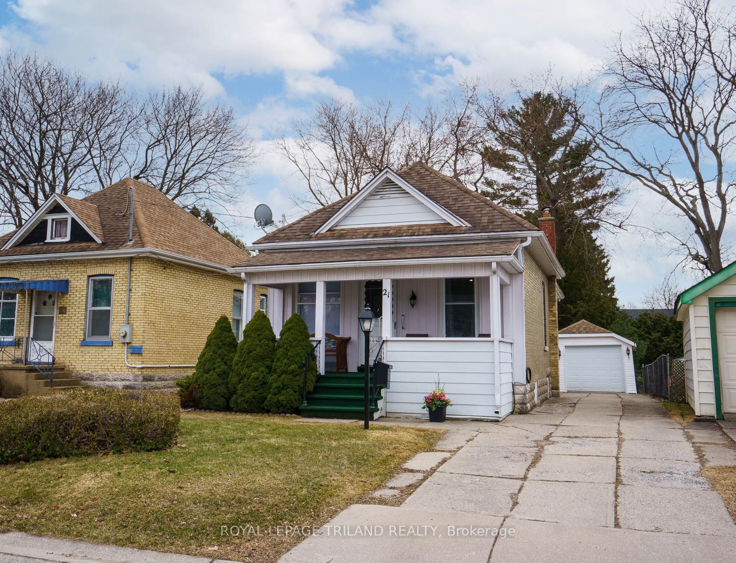 21 Oak Street, St. Thomas, ON N5R 1R5