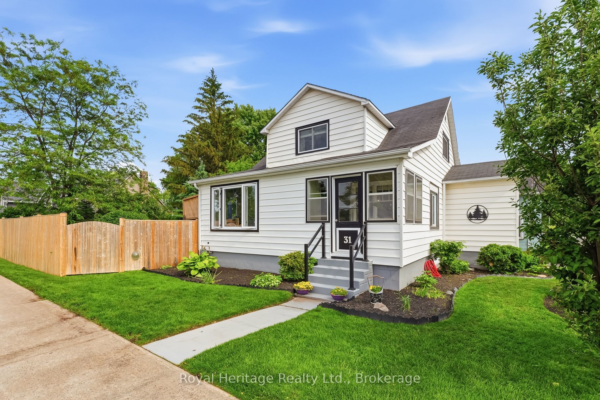 31 Elizabeth Street, Brighton, ON K0K 1H0 photo 2