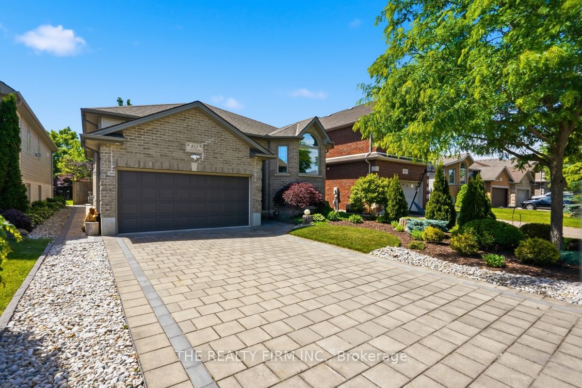 813 Leacock Way, London North, ON N6G 5N5 photo 2