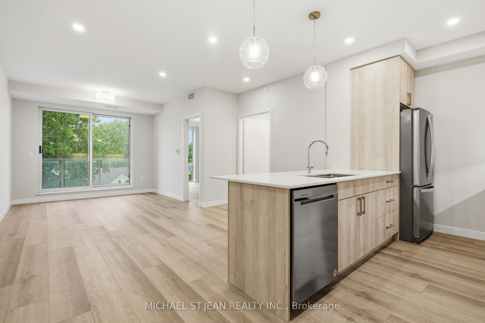 118 West Street 304, Port Colborne, ON L3K 0B9 photo 4