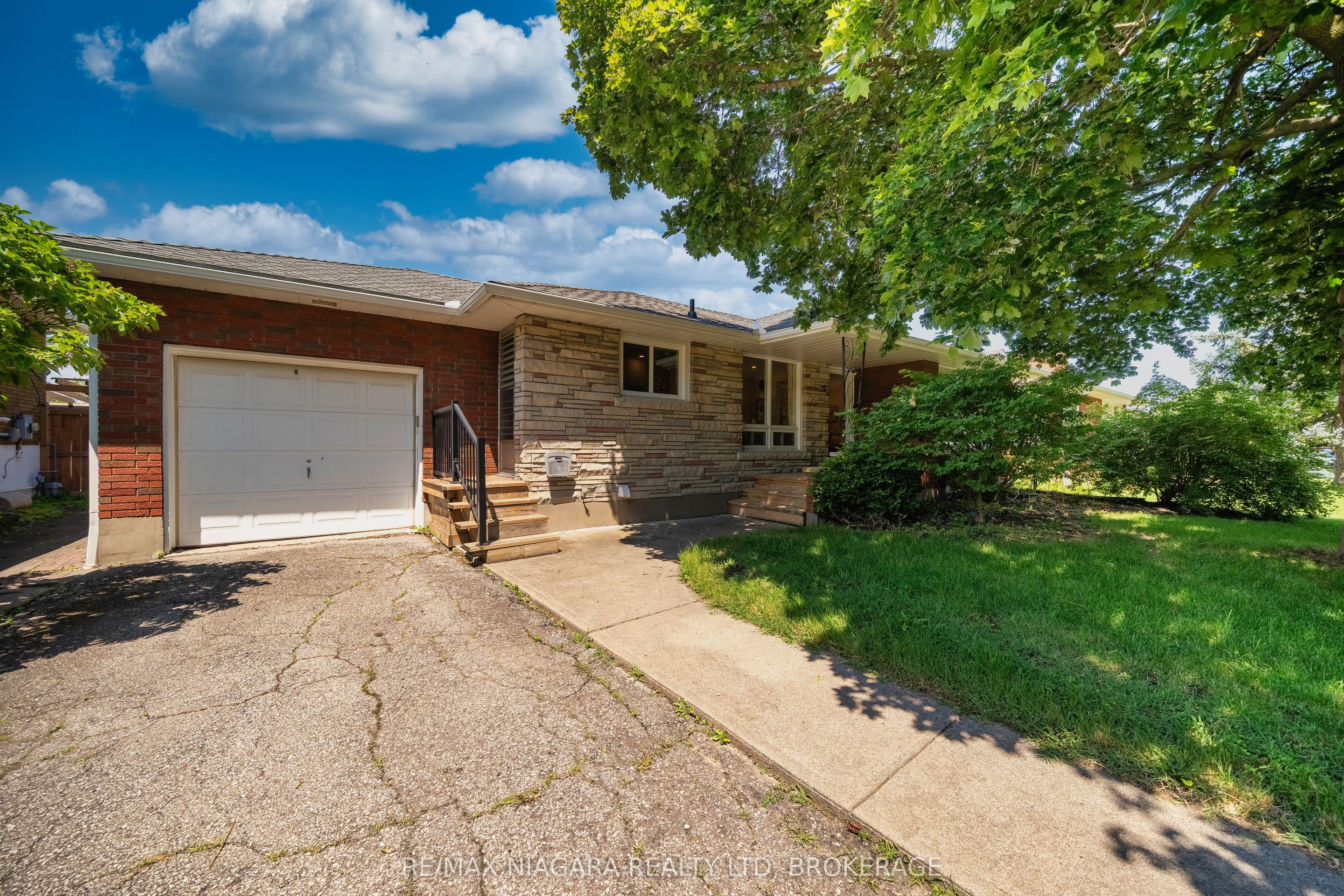 15 Springbank Drive, St. Catharines, ON L2S 2K1 photo 3