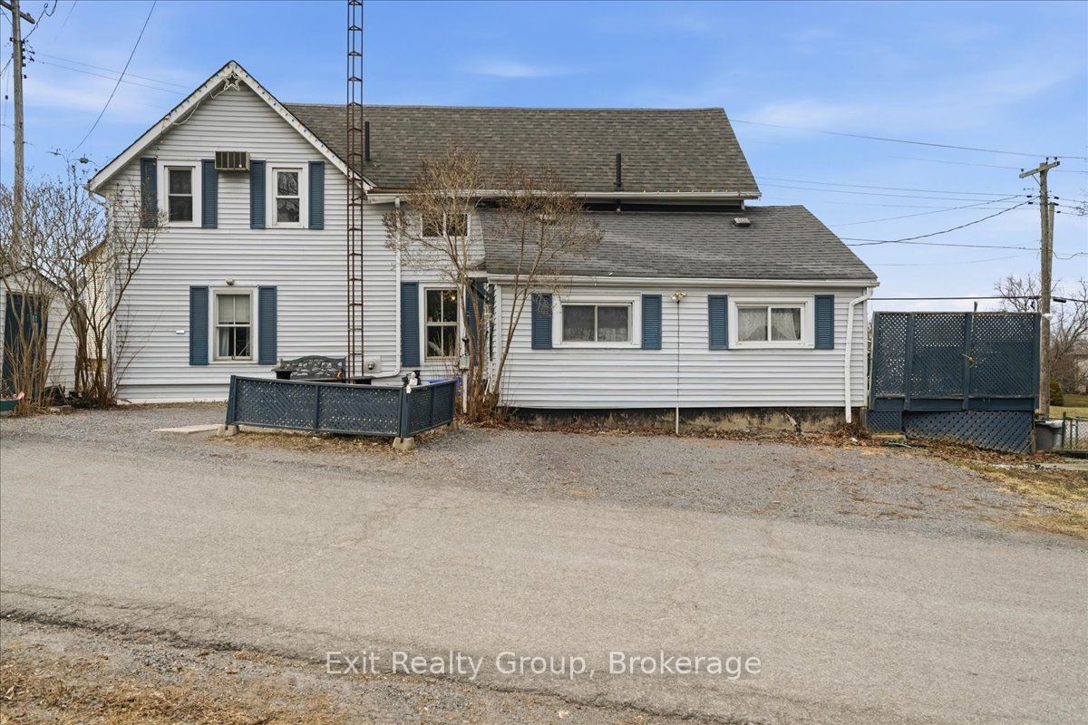 11 Consecon Main Street, Prince Edward County, ON K0K 1T0 photo 3