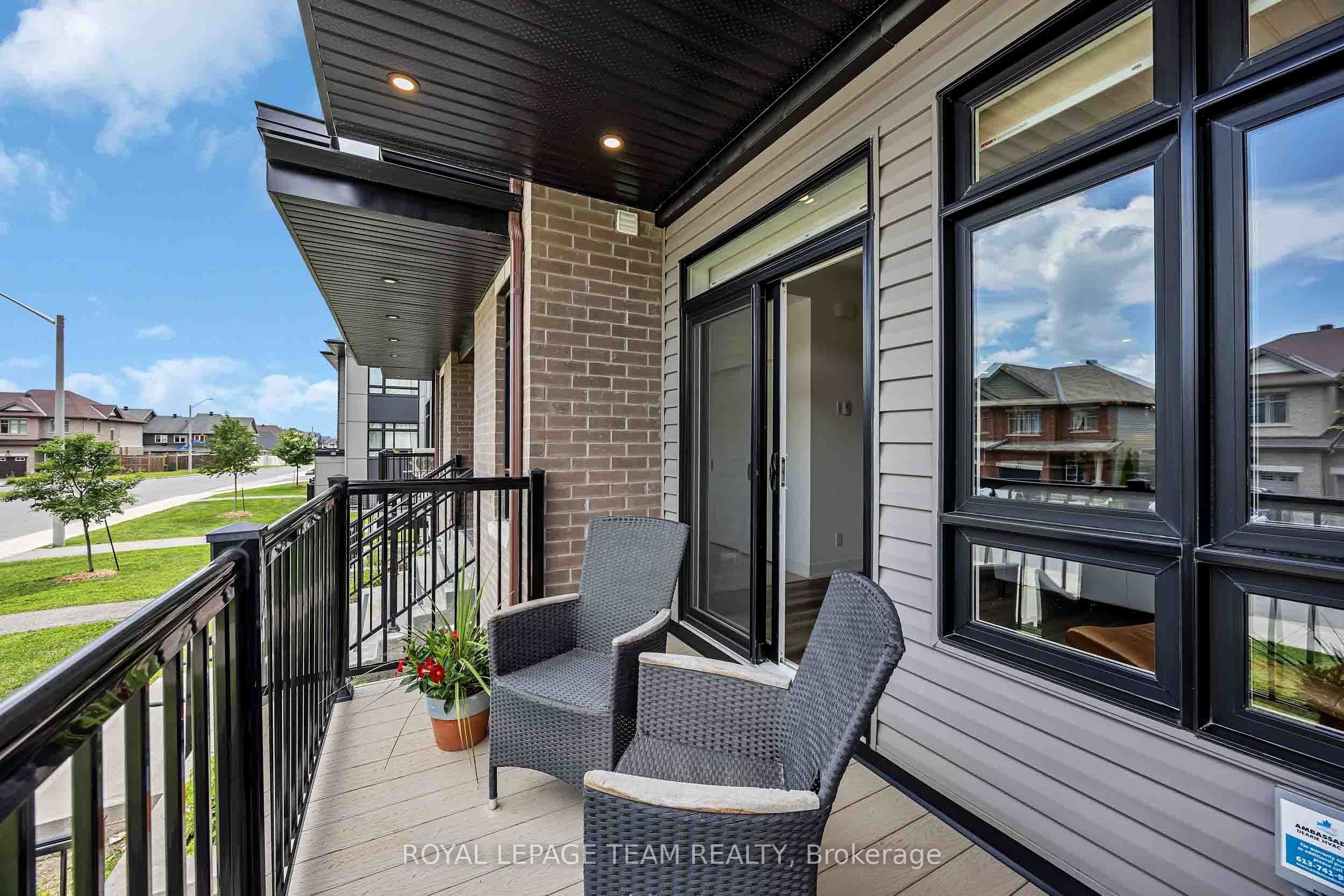 121 Fairweather Street, Leitrim, ON K1T 0M8 photo 3
