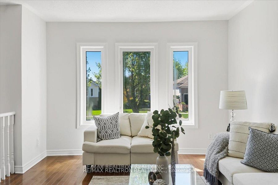 12 Jarvis Drive, Port Hope, ON L1A 4J8 photo 3
