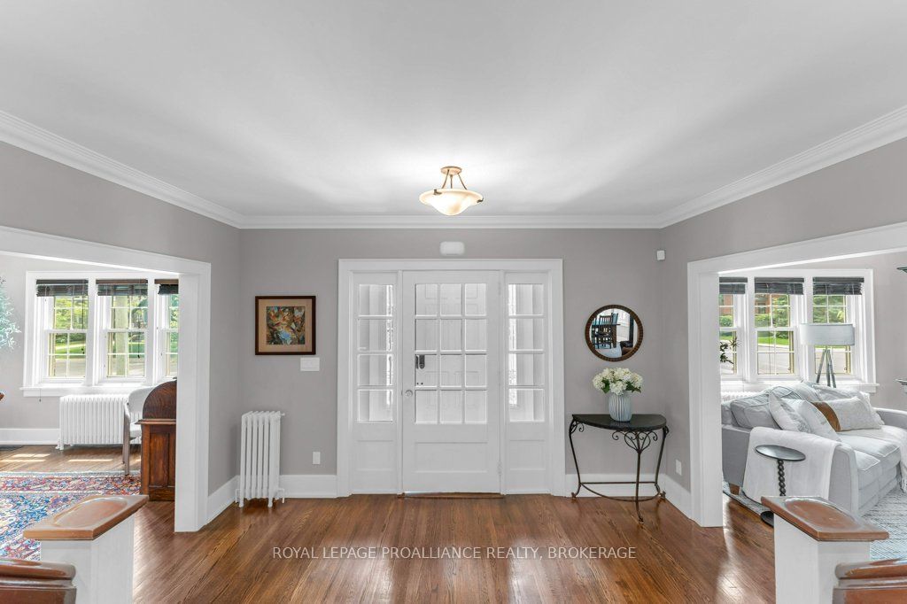 609 Earl Street, Kingston, ON K7L 2K6 photo 4