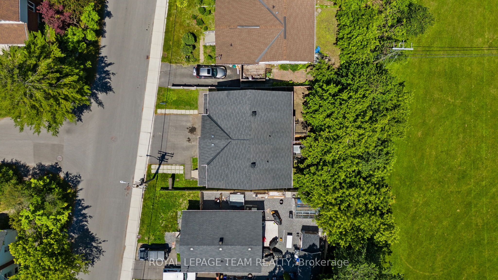 1991 Banff Avenue, Hunt Club - South Keys and Area, ON K1V 7X6 photo 2