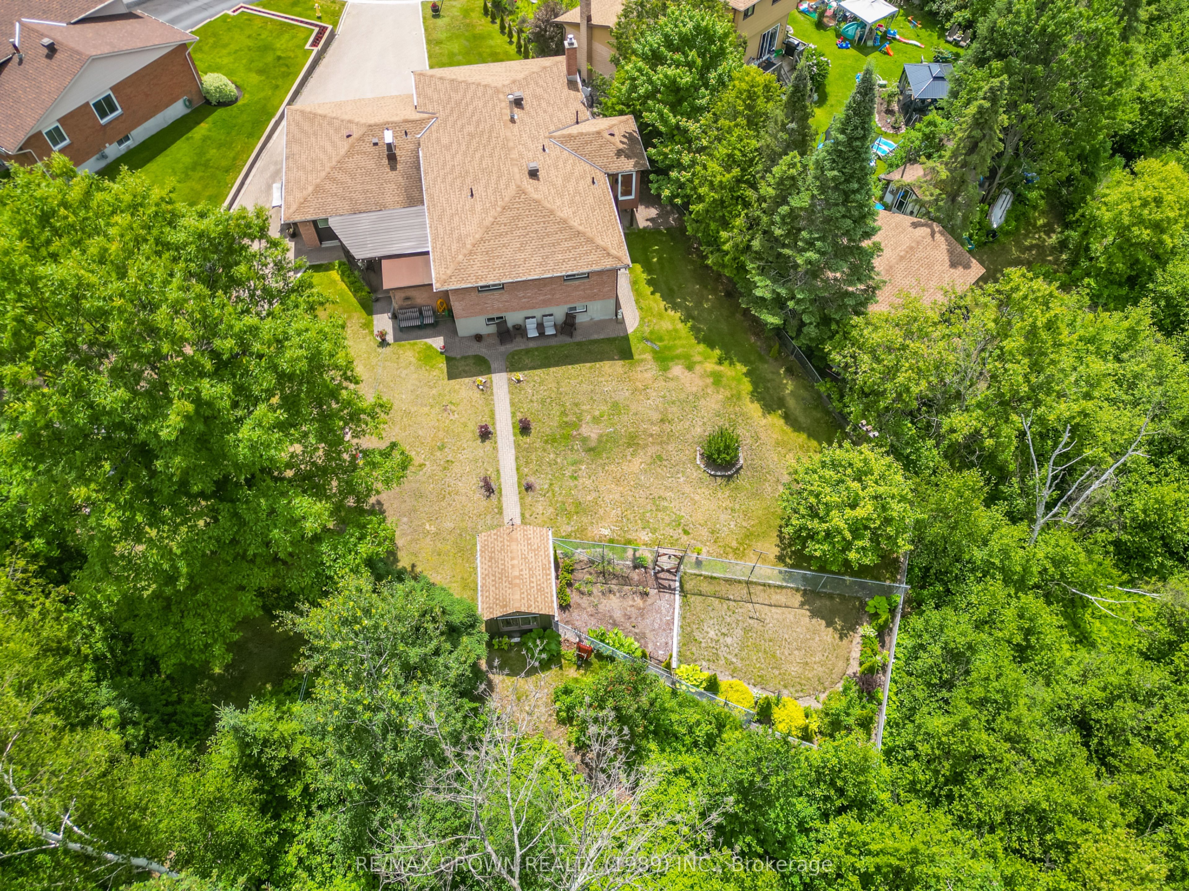789 Laurentian Avenue, North Bay, ON P1B 7V1 photo 5