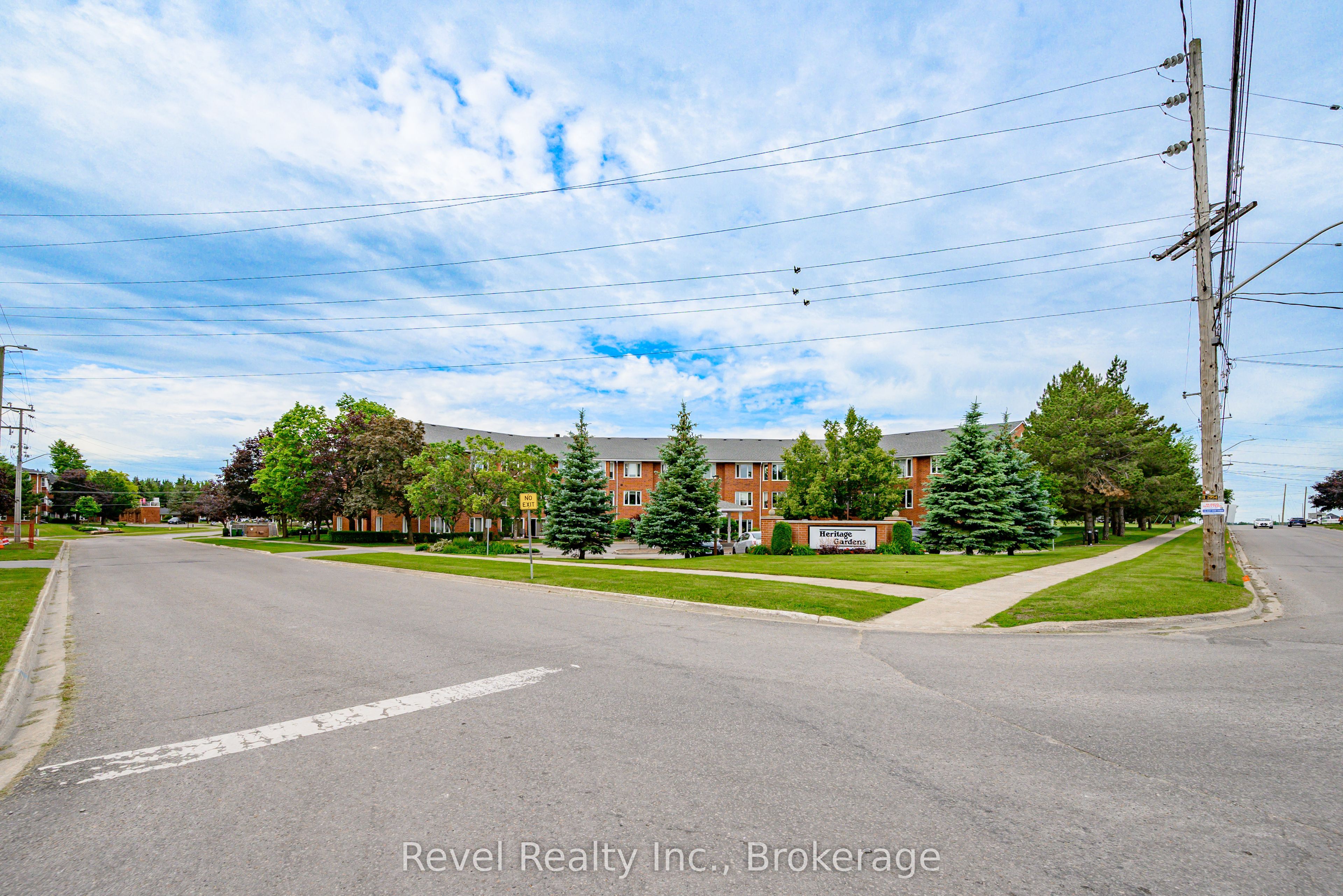 3 Heritage Way 302, Kawartha Lakes, ON K9V 5Z1 photo 2