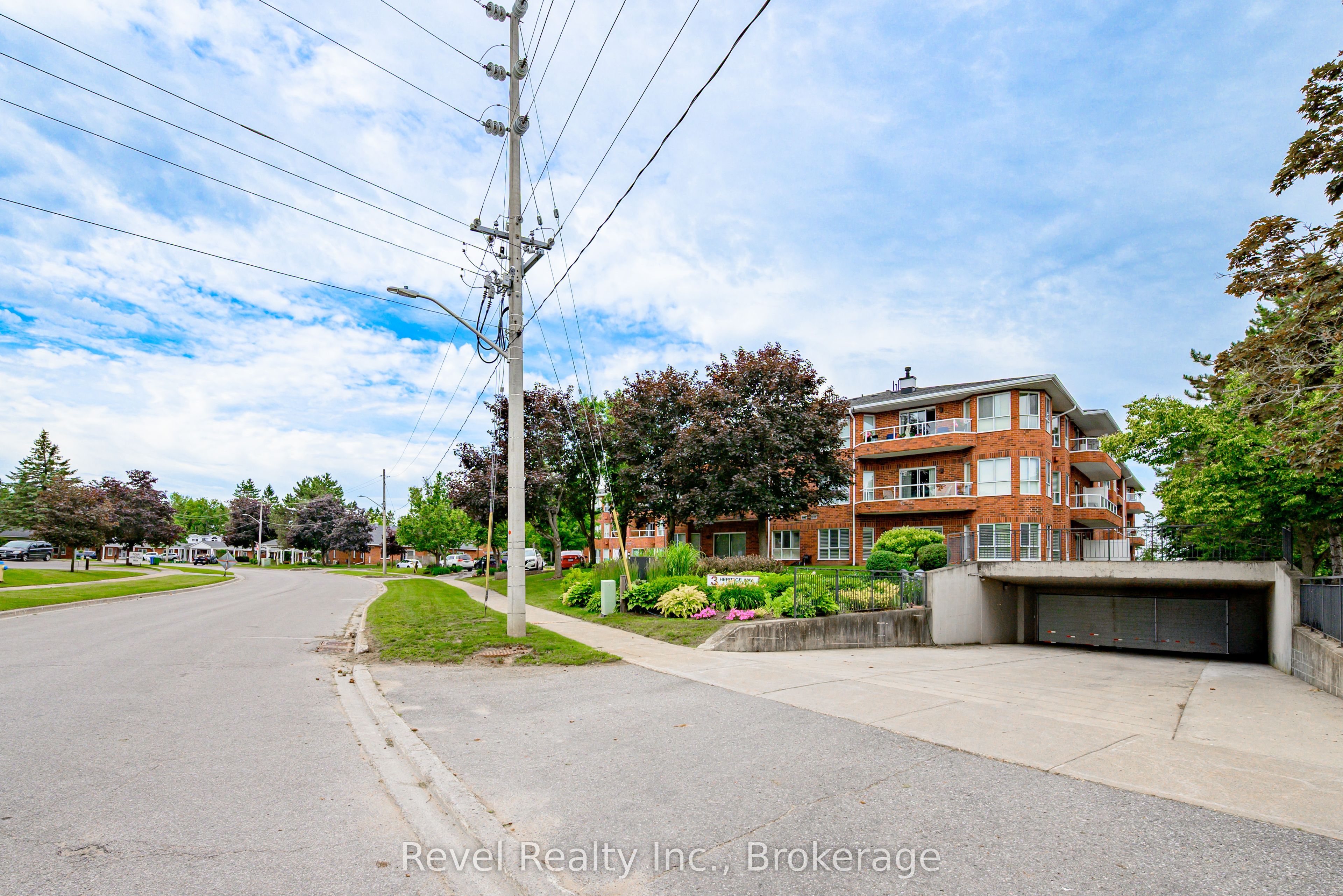 3 Heritage Way 302, Kawartha Lakes, ON K9V 5Z1 photo 3