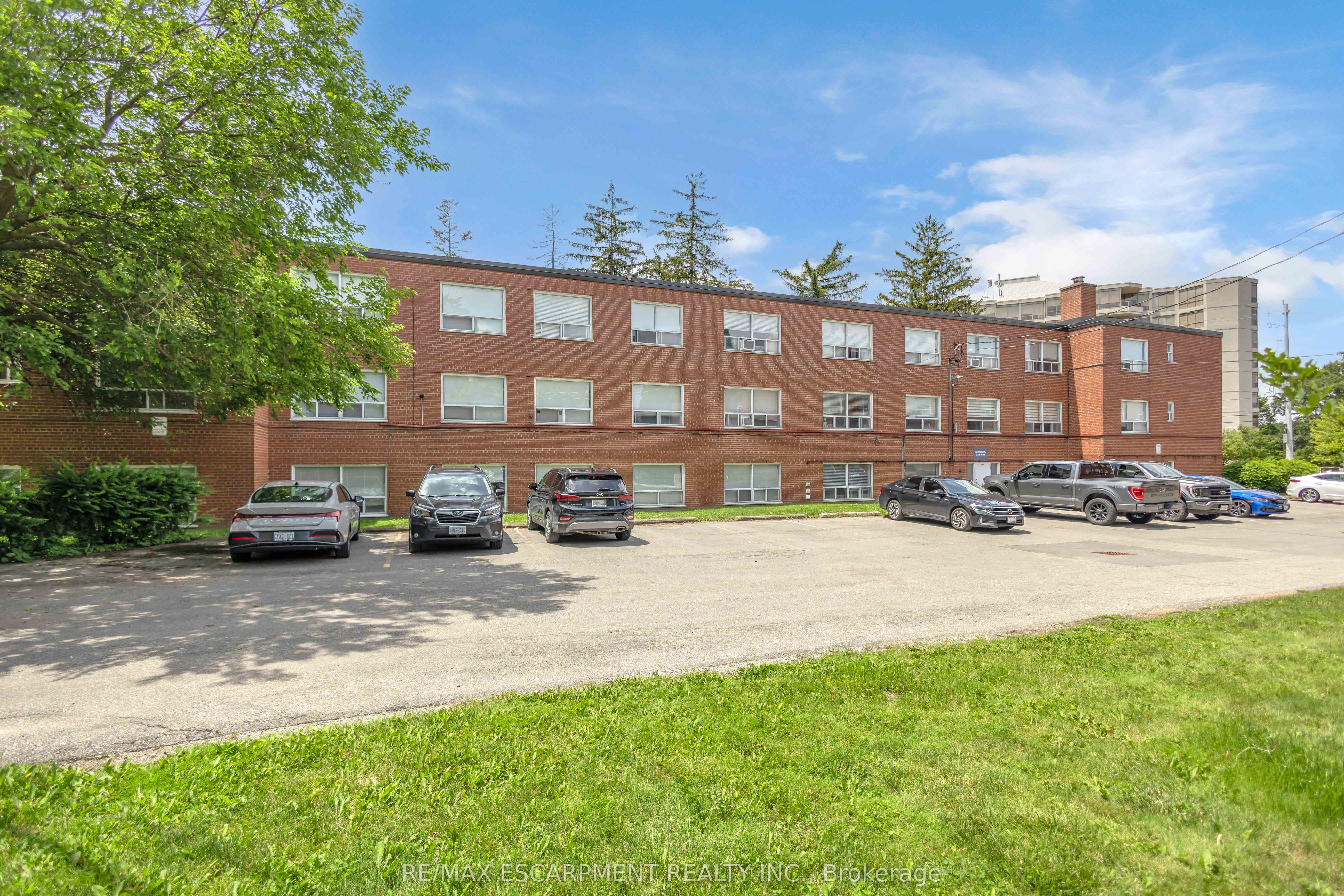 57 Mericourt Road 302, Hamilton, ON L8S 2N5 photo 3