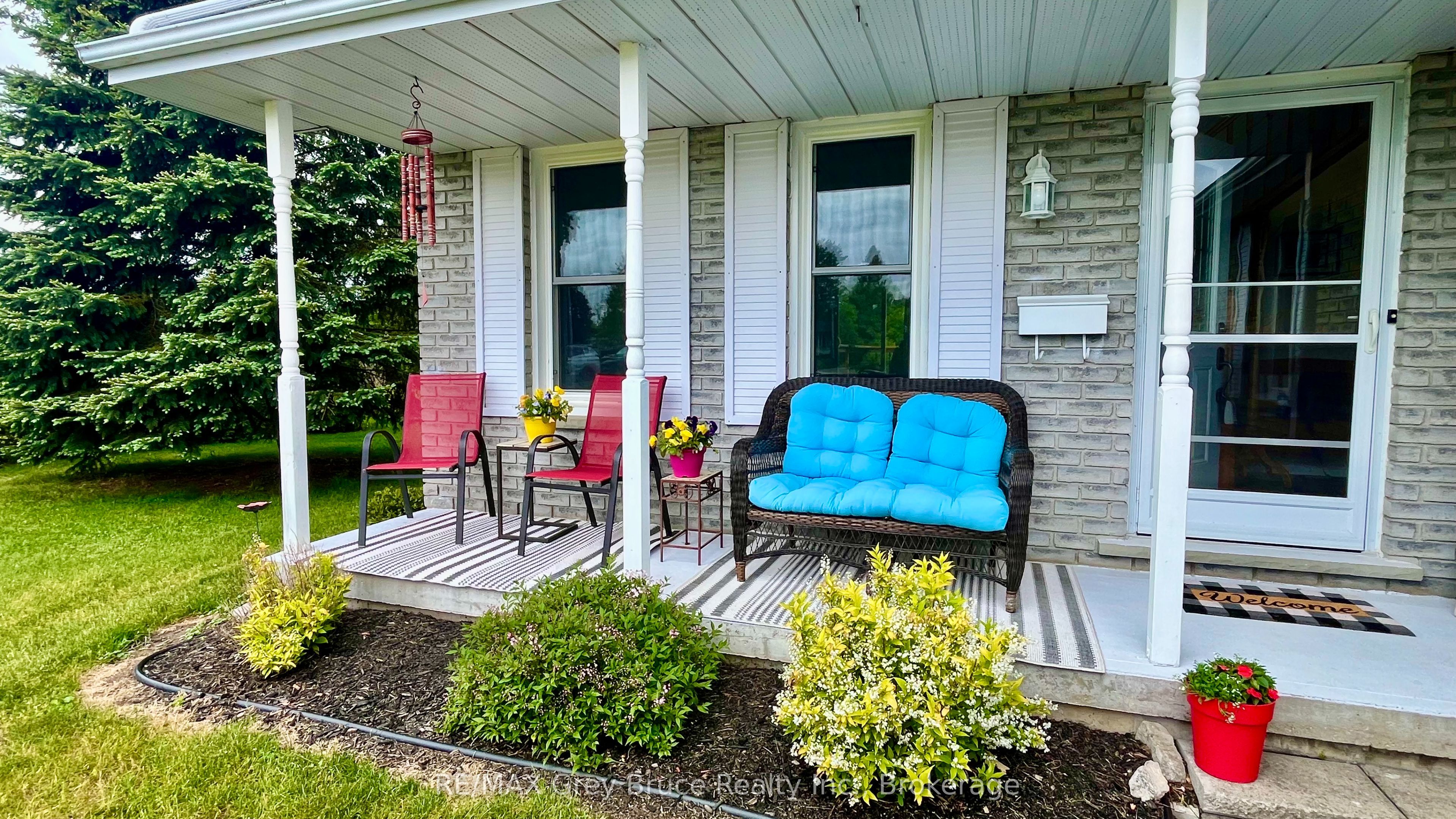 112 Mary Avenue, Georgian Bluffs, ON N4K 5N5 photo 3