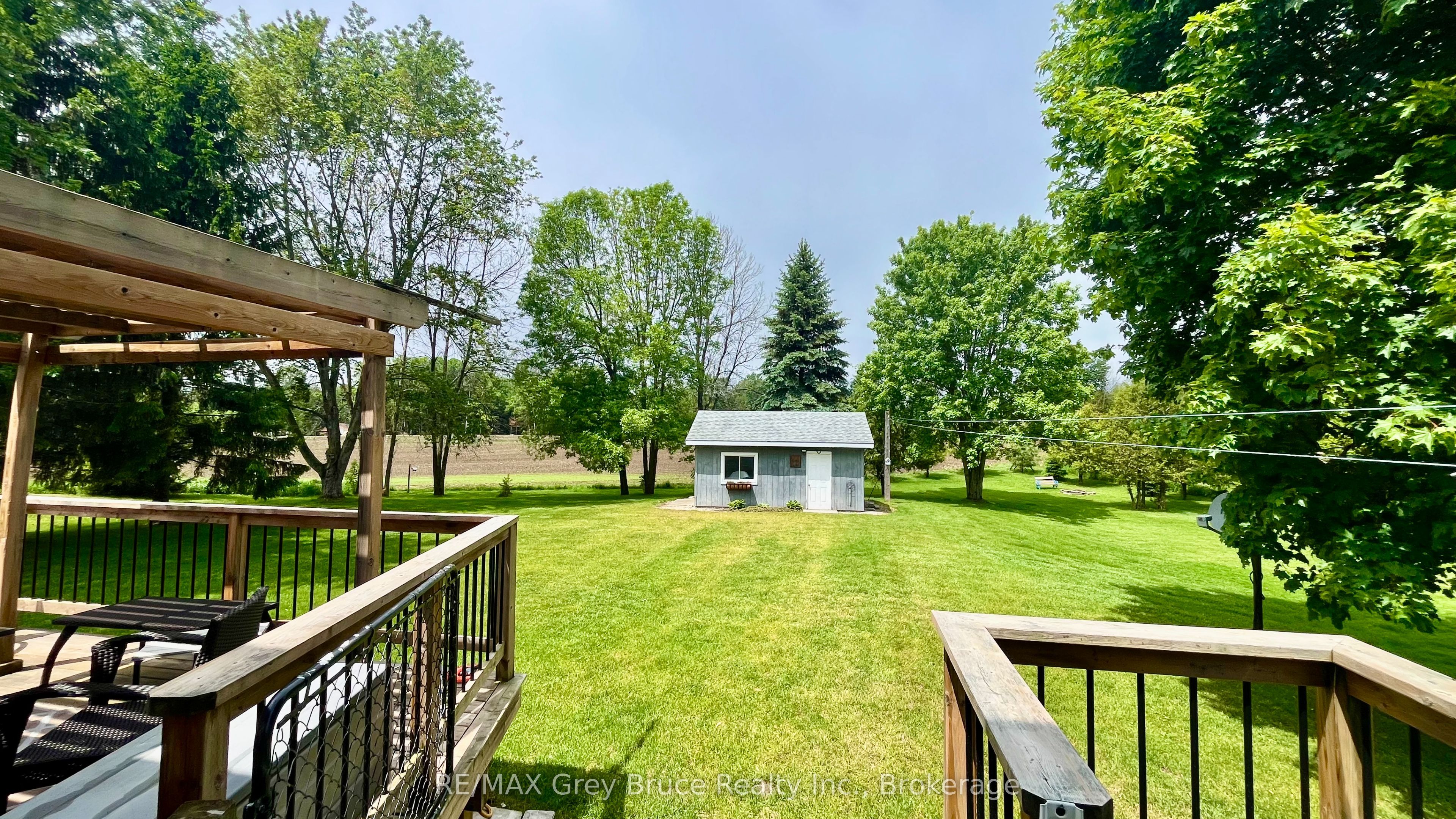 112 Mary Avenue, Georgian Bluffs, ON N4K 5N5 photo 4
