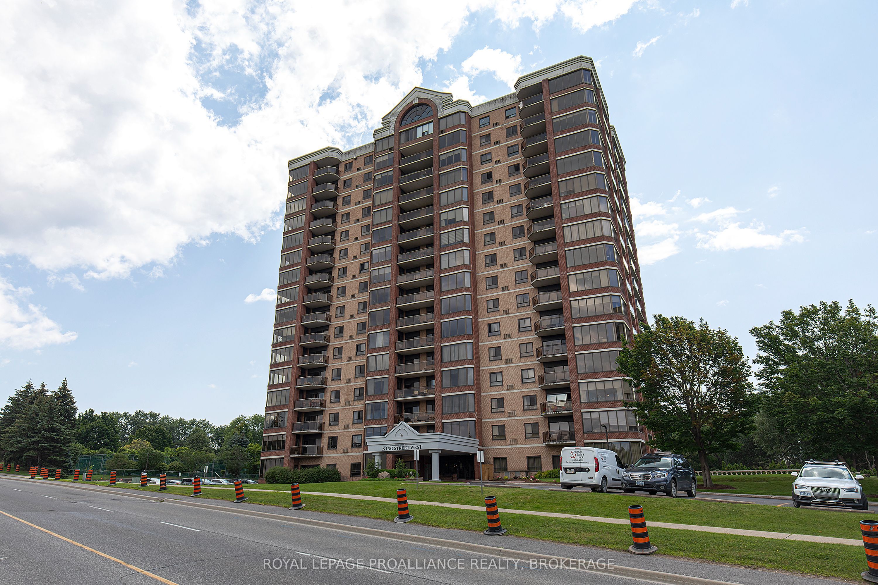 1000 King Street W 1302, Kingston, ON K7M 8H3