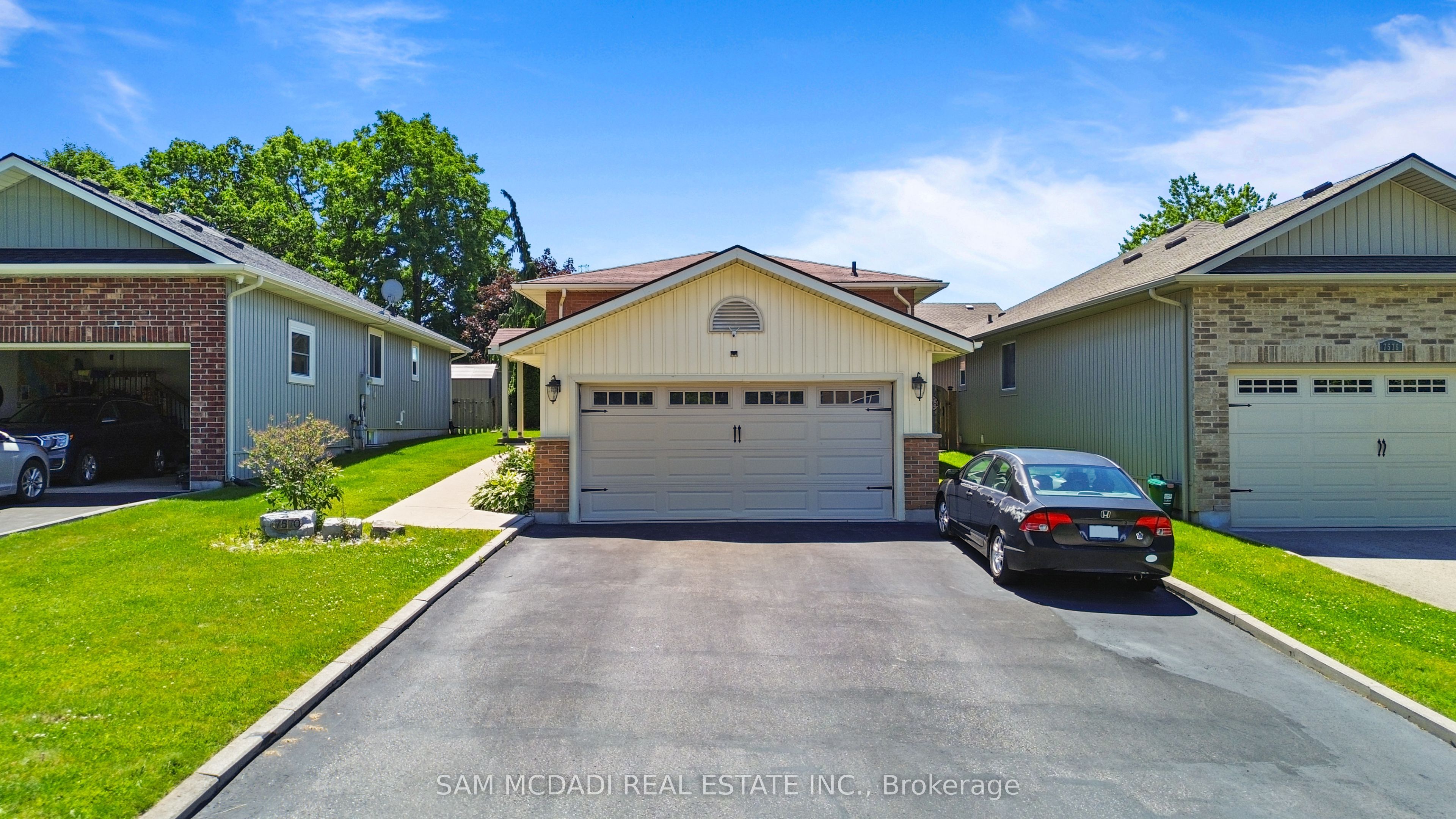 7570 Nadia Court, Niagara Falls, ON L2J 4K6 photo 3
