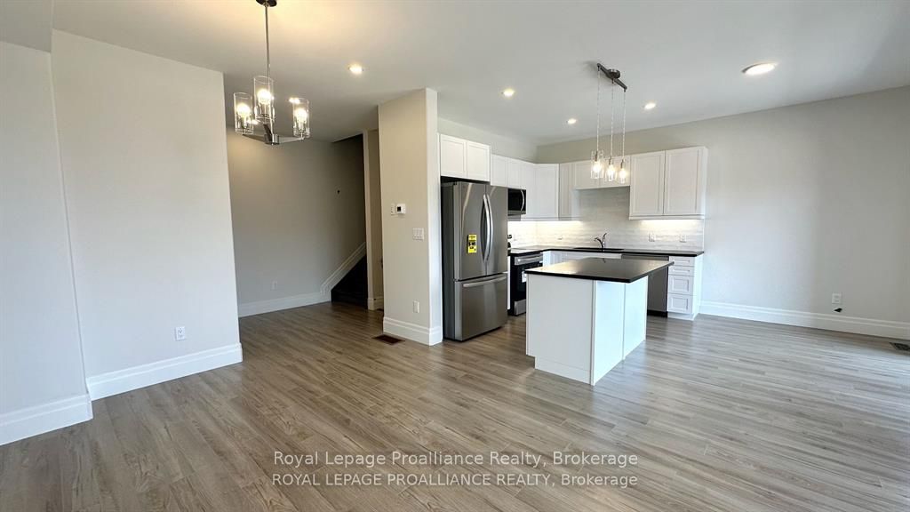 39 Markland Avenue, Prince Edward County, ON K0K 2T0 photo 4