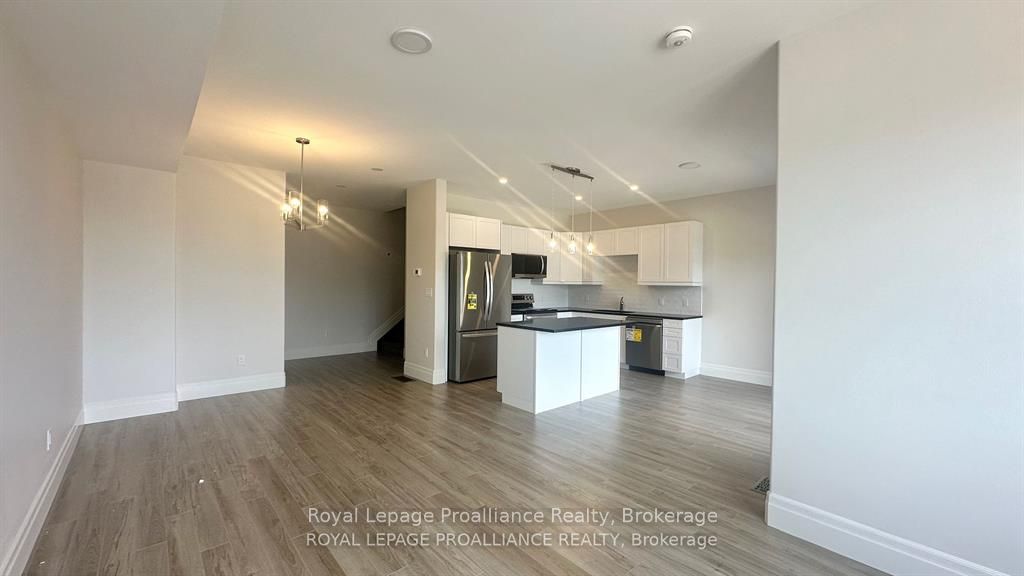 39 Markland Avenue, Prince Edward County, ON K0K 2T0 photo 5