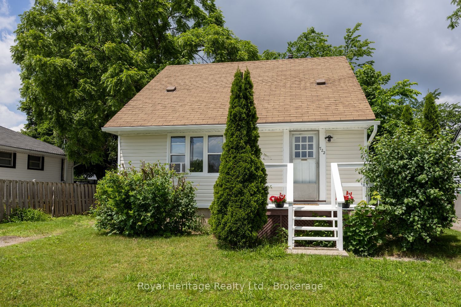 722 Gillespie Avenue, Peterborough, ON K9J 4B7 photo 3