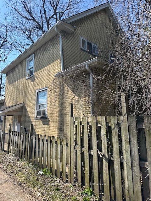 4115 May Avenue, Niagara Falls, ON L2E 3H6 photo 3
