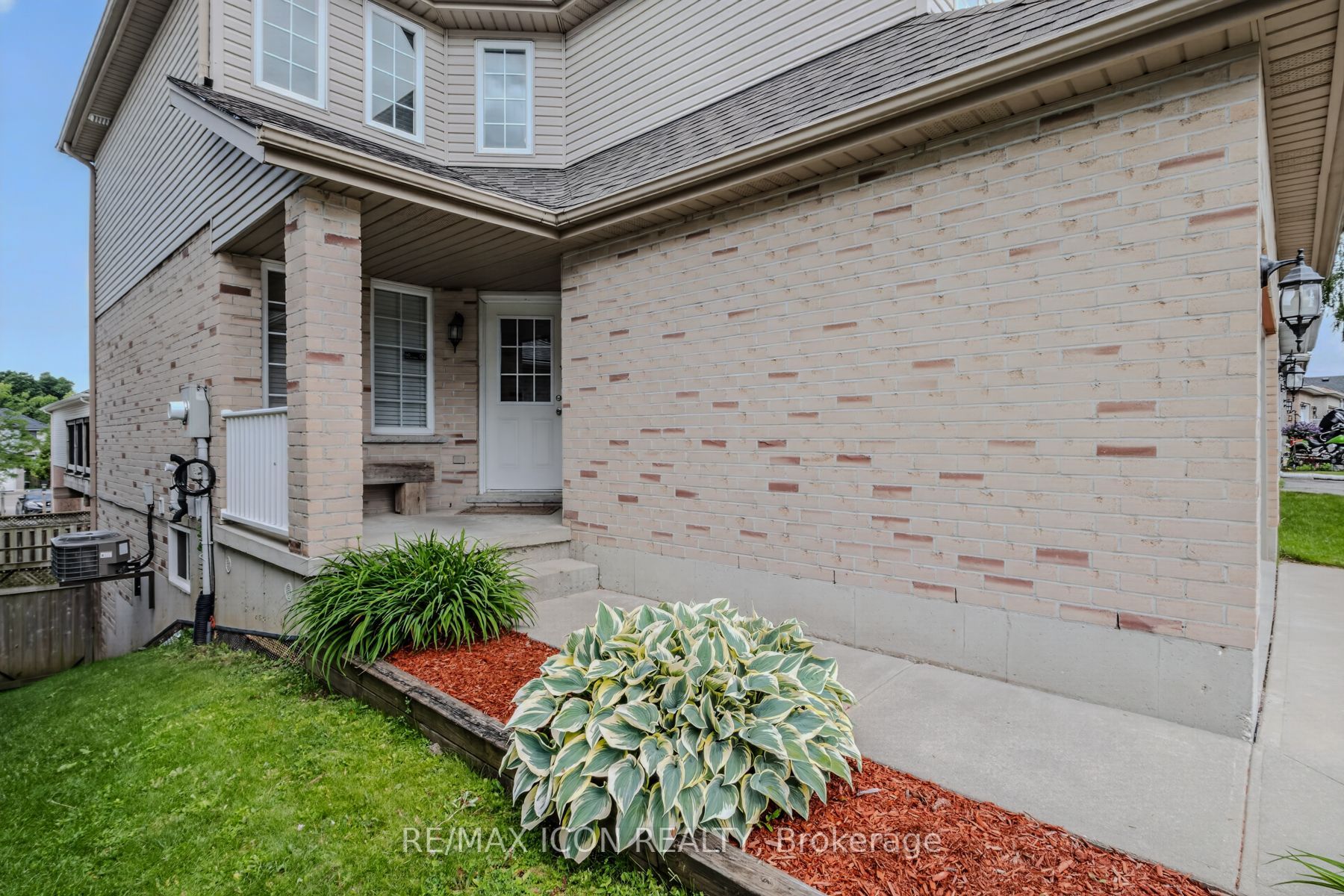 524 Ontario Street, Woodstock, ON N4V 1H2 photo 4