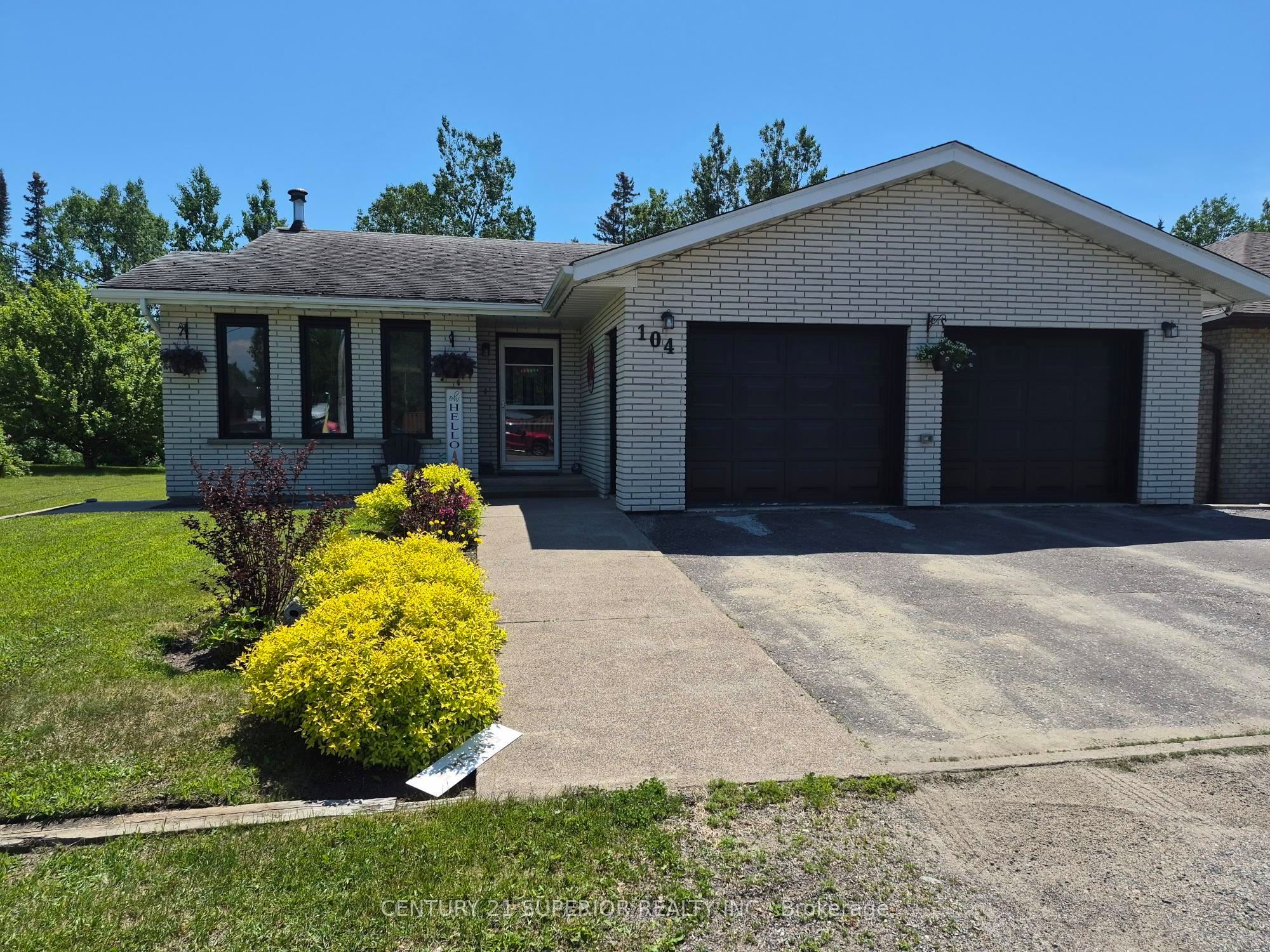 104 Centennial Drive, Schreiber, ON P0T 2W0 photo 3