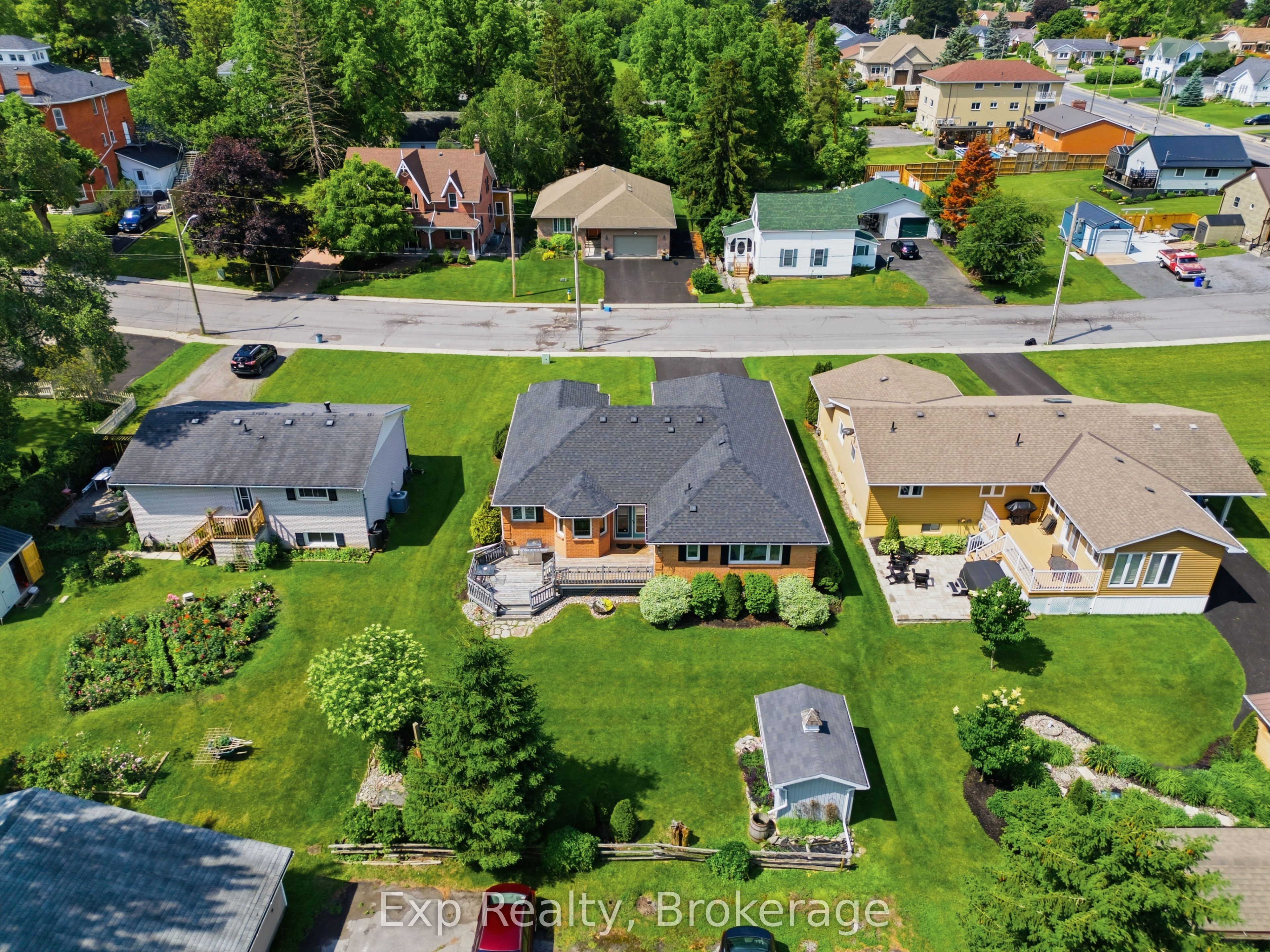 121 Simcoe Street, Greater Napanee, ON K7R 2X5 photo 3