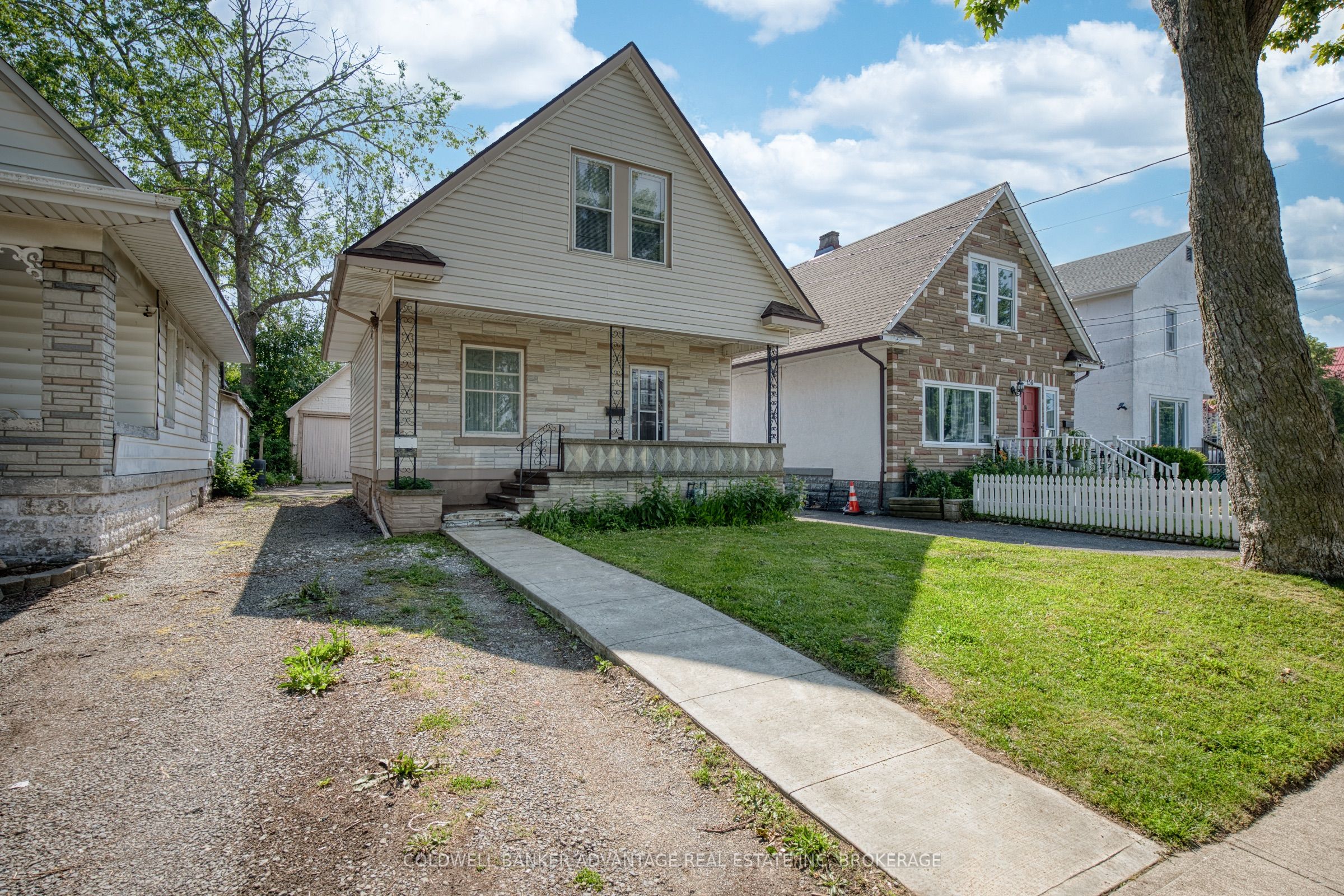 48 Empire Street, Welland, ON L3B 2L4 photo 2